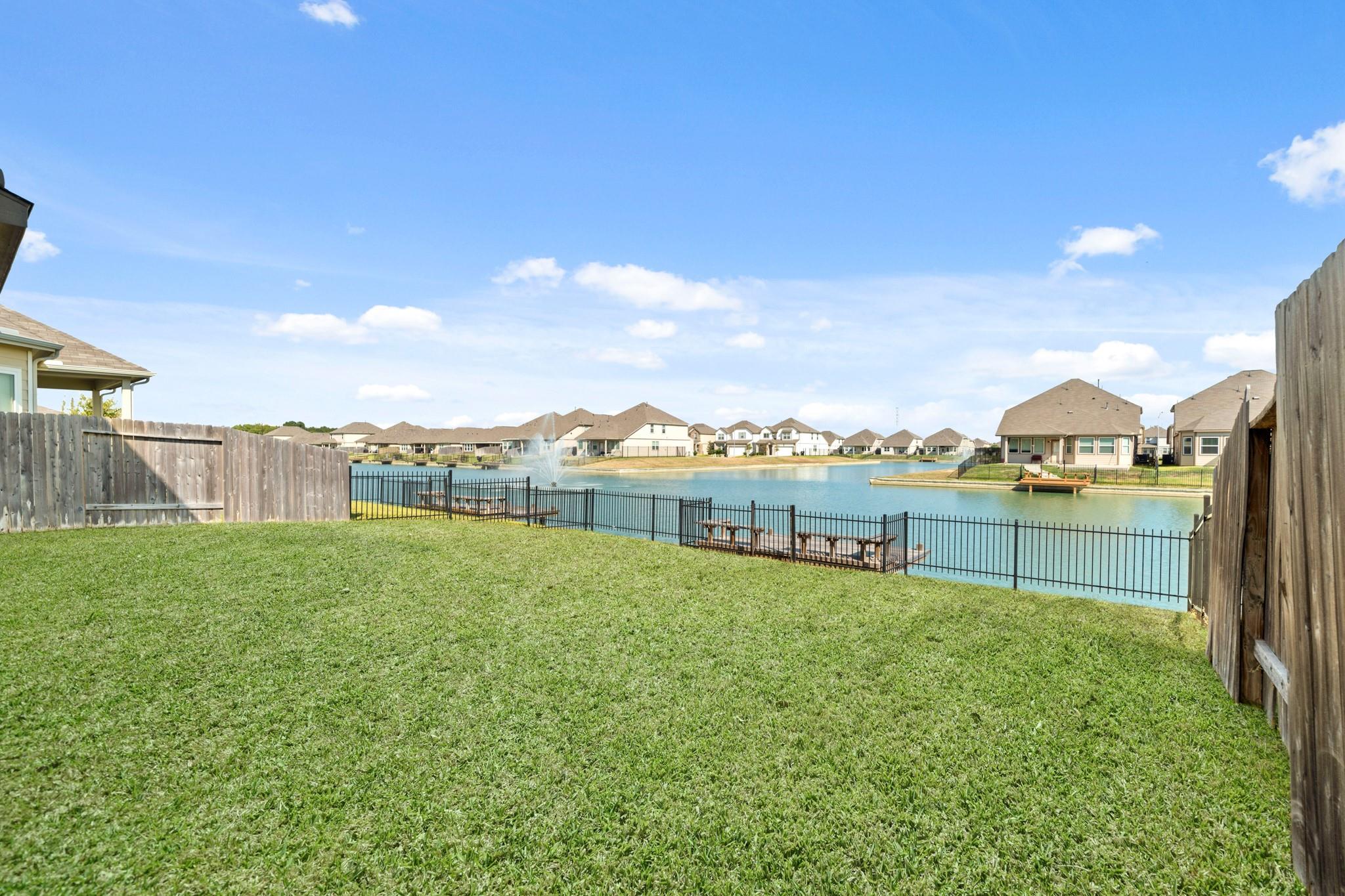 24806 Bastiani Canvas Lane