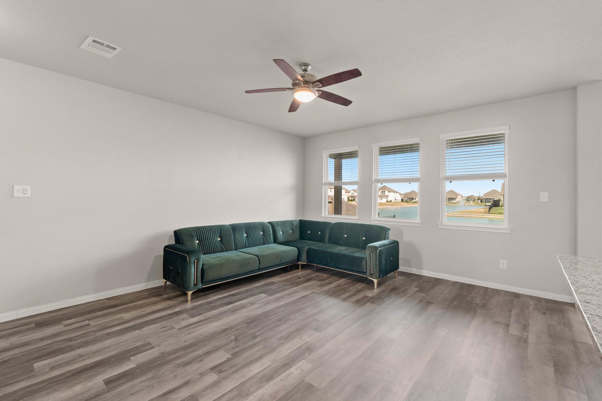 24806 Bastiani Canvas Lane