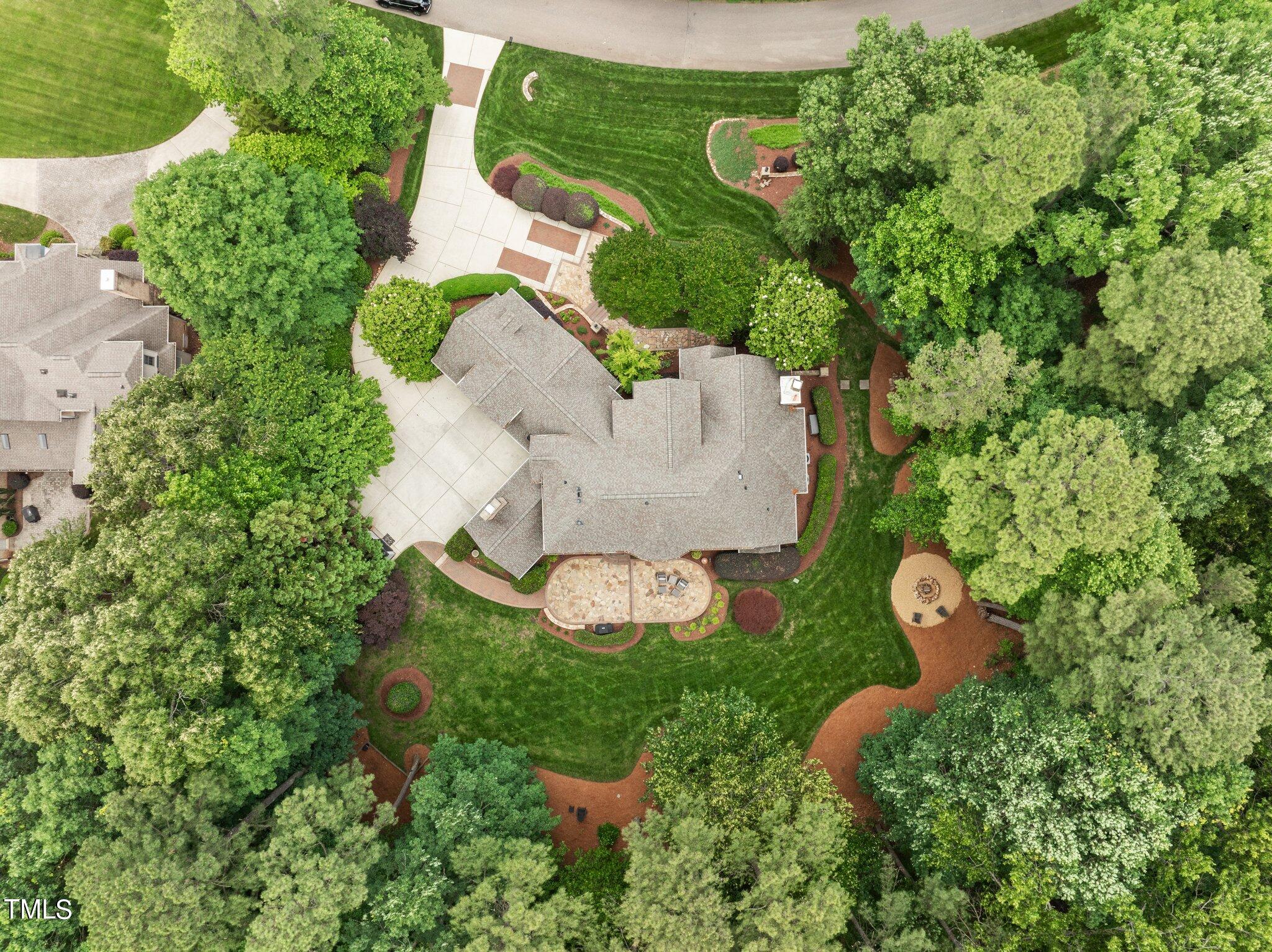1328 Caistor Lane