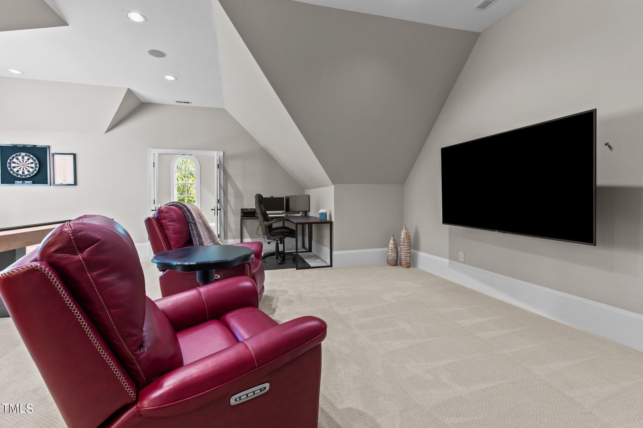 1328 Caistor Lane