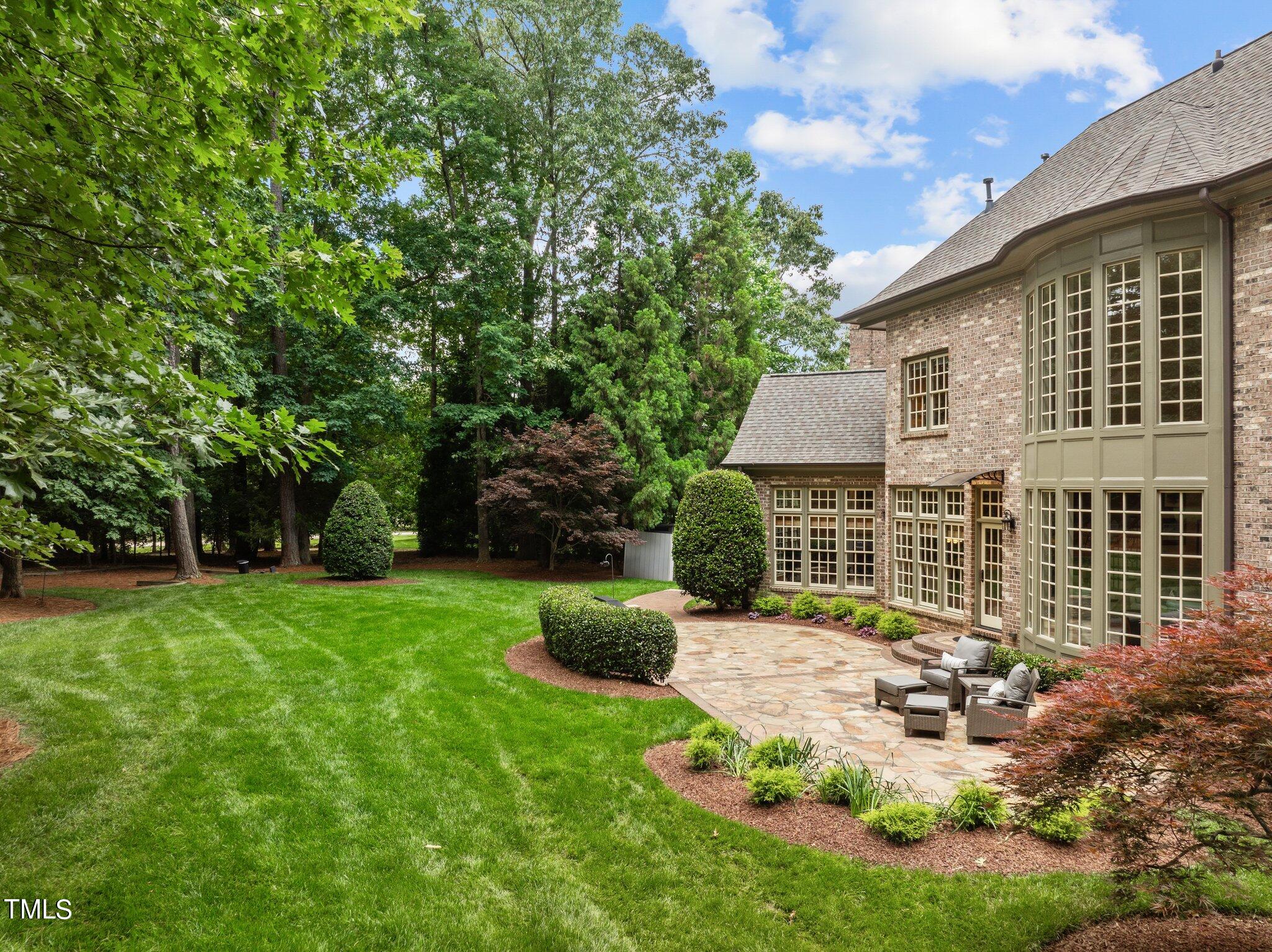 1328 Caistor Lane