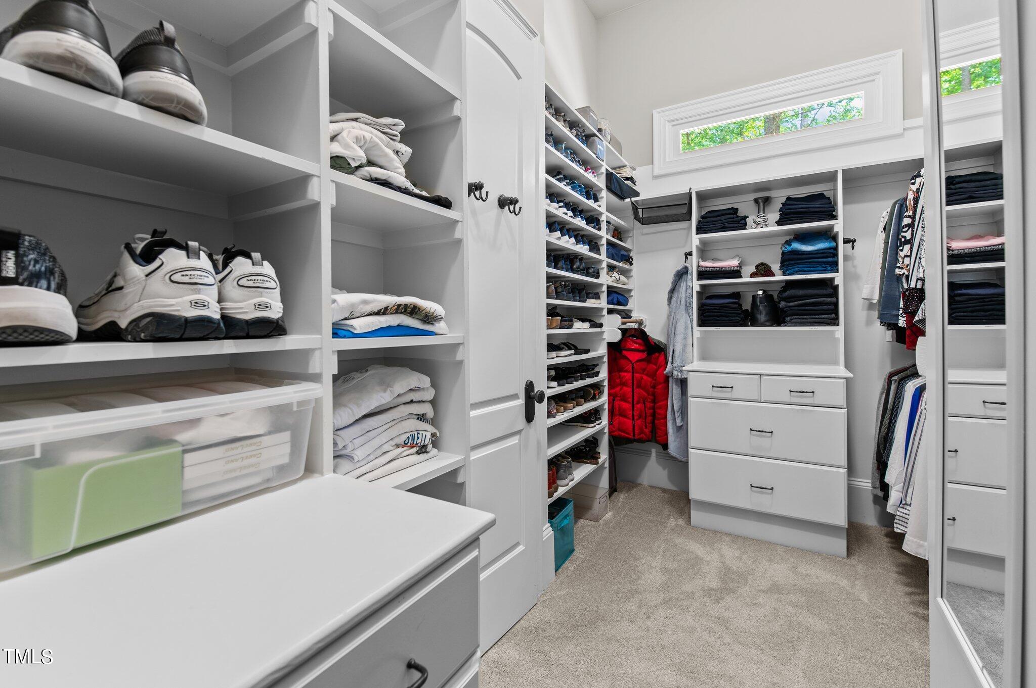 1328 Caistor Lane