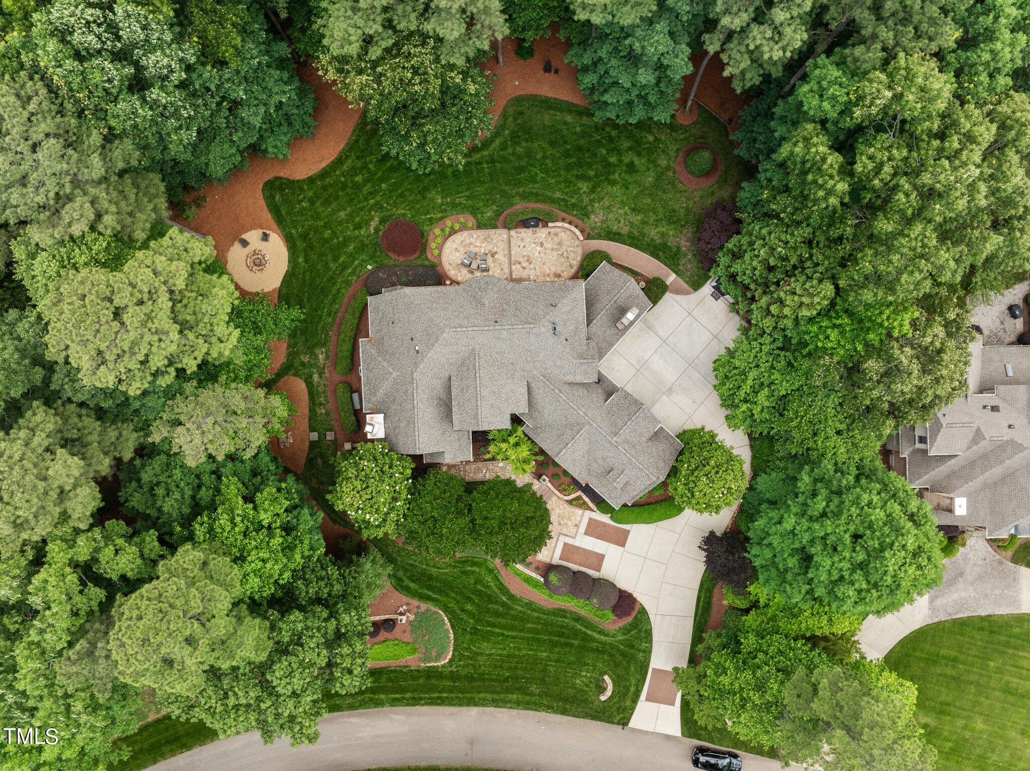 1328 Caistor Lane