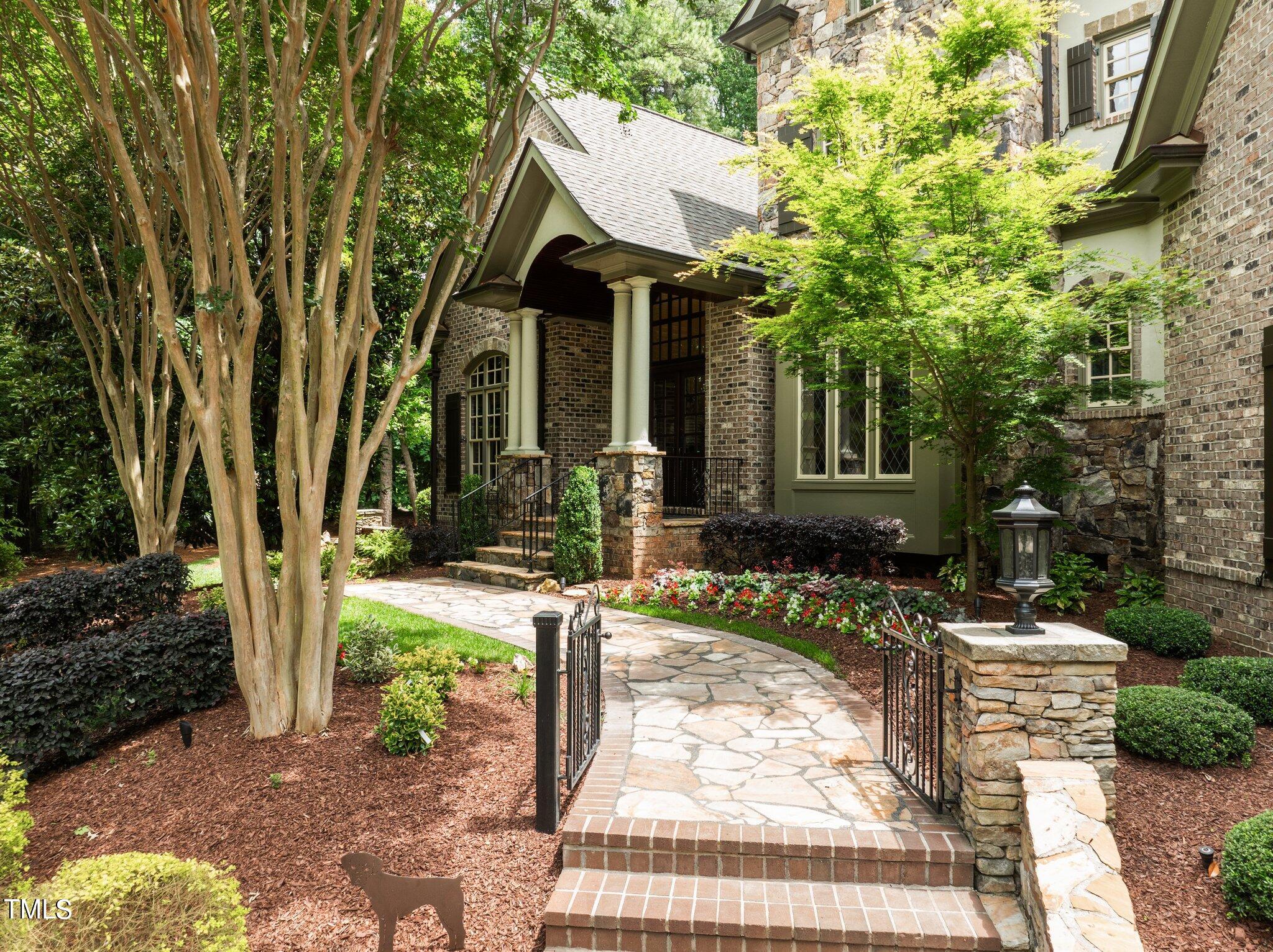 1328 Caistor Lane