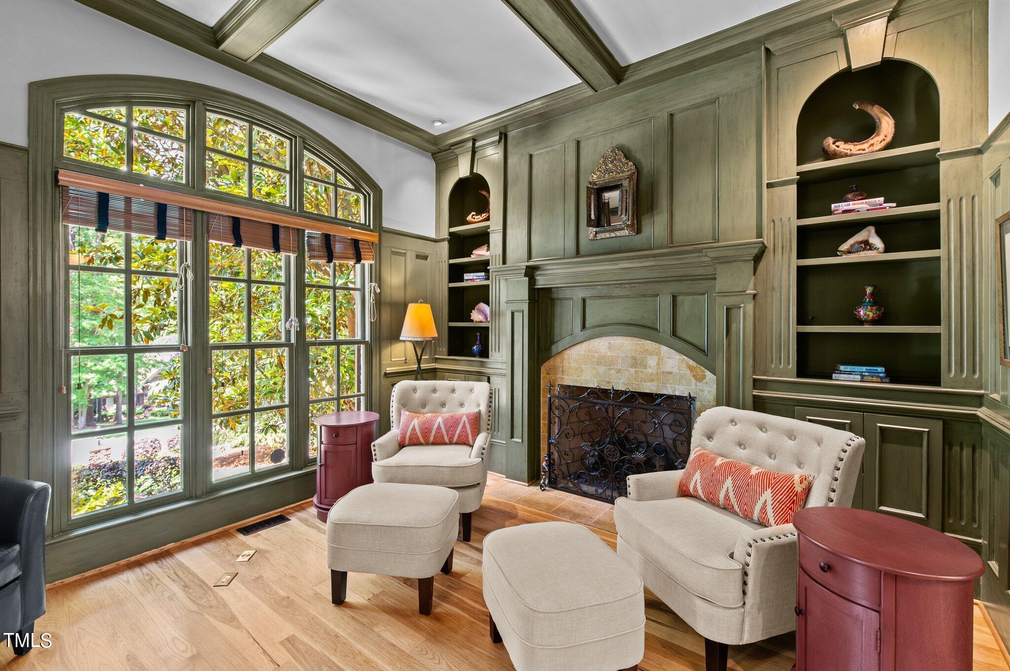 1328 Caistor Lane