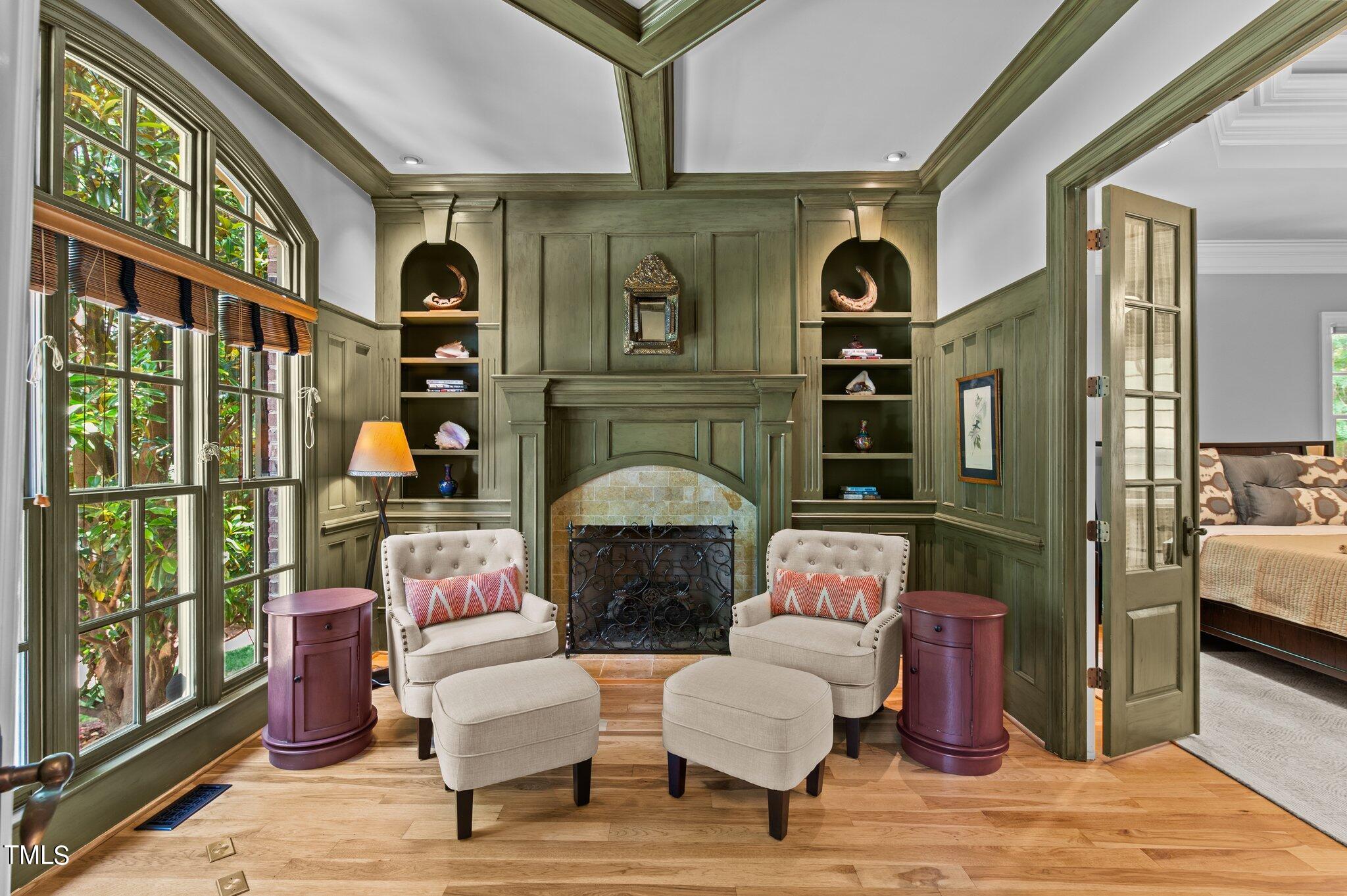 1328 Caistor Lane