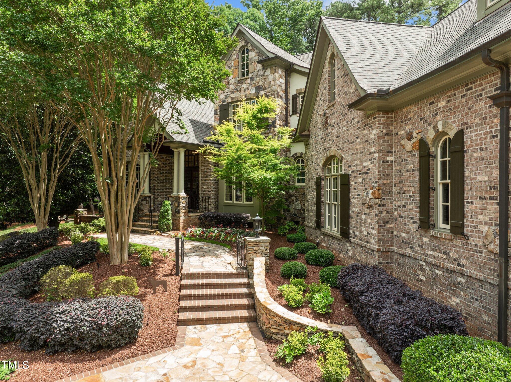 1328 Caistor Lane