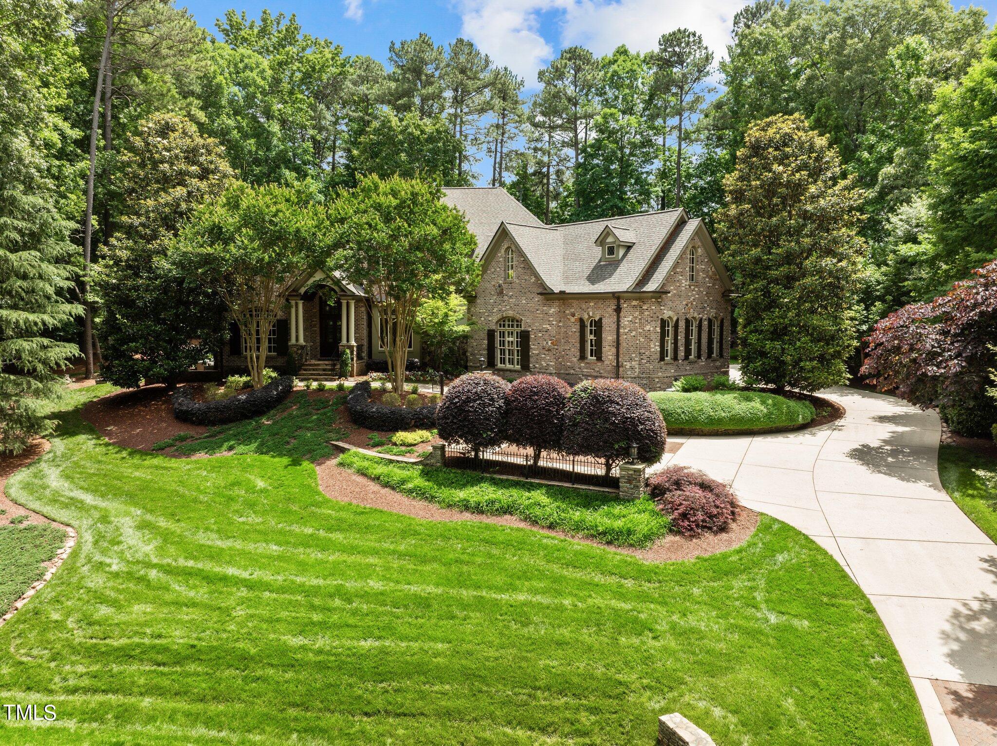 1328 Caistor Lane