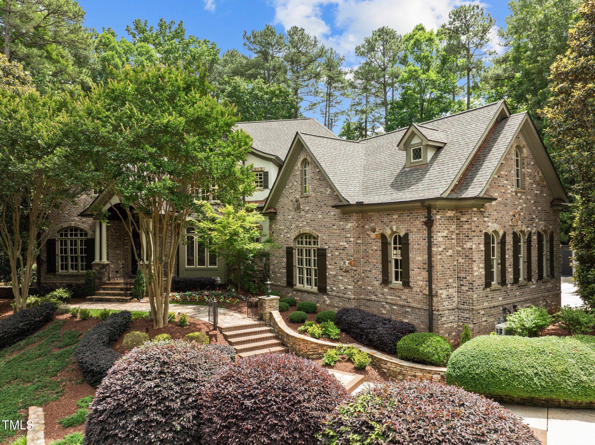 1328 Caistor Lane