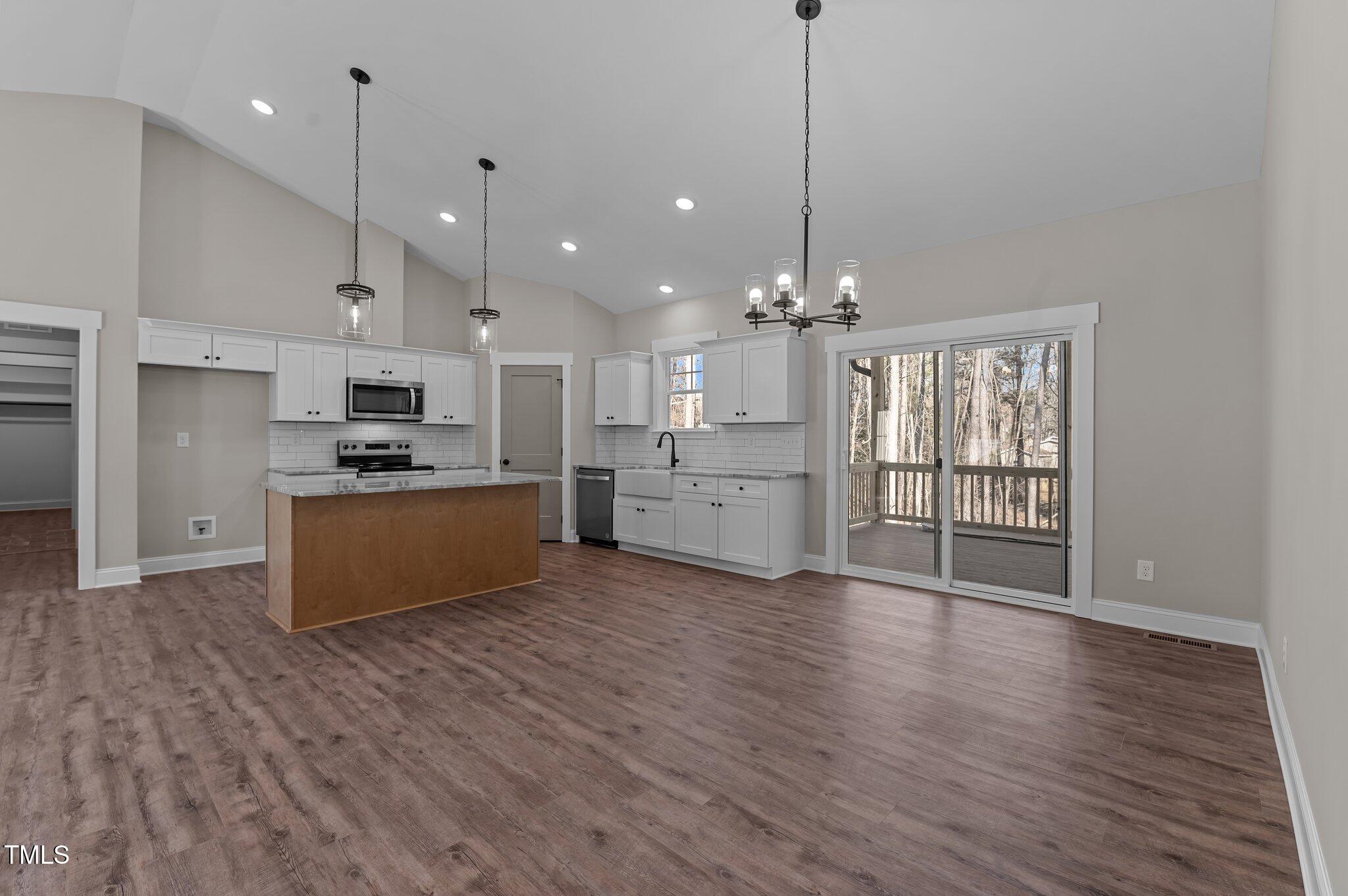 125 Leisure Lane