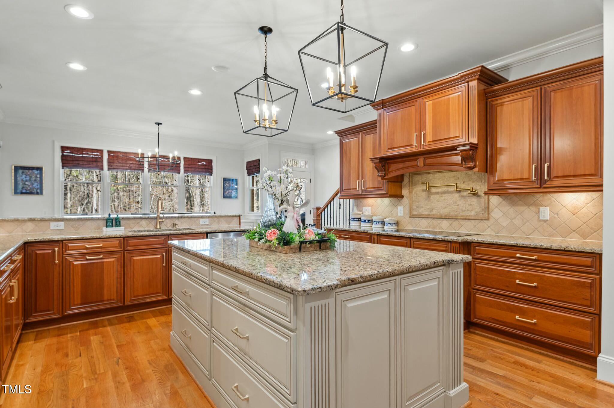 1009 High Trail Court