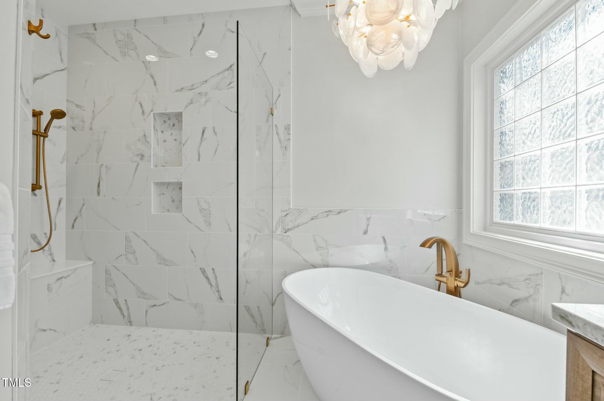 1009 High Trail Court