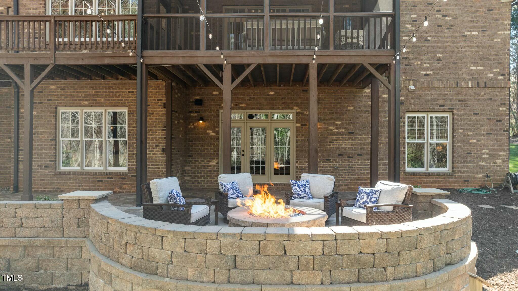 1009 High Trail Court