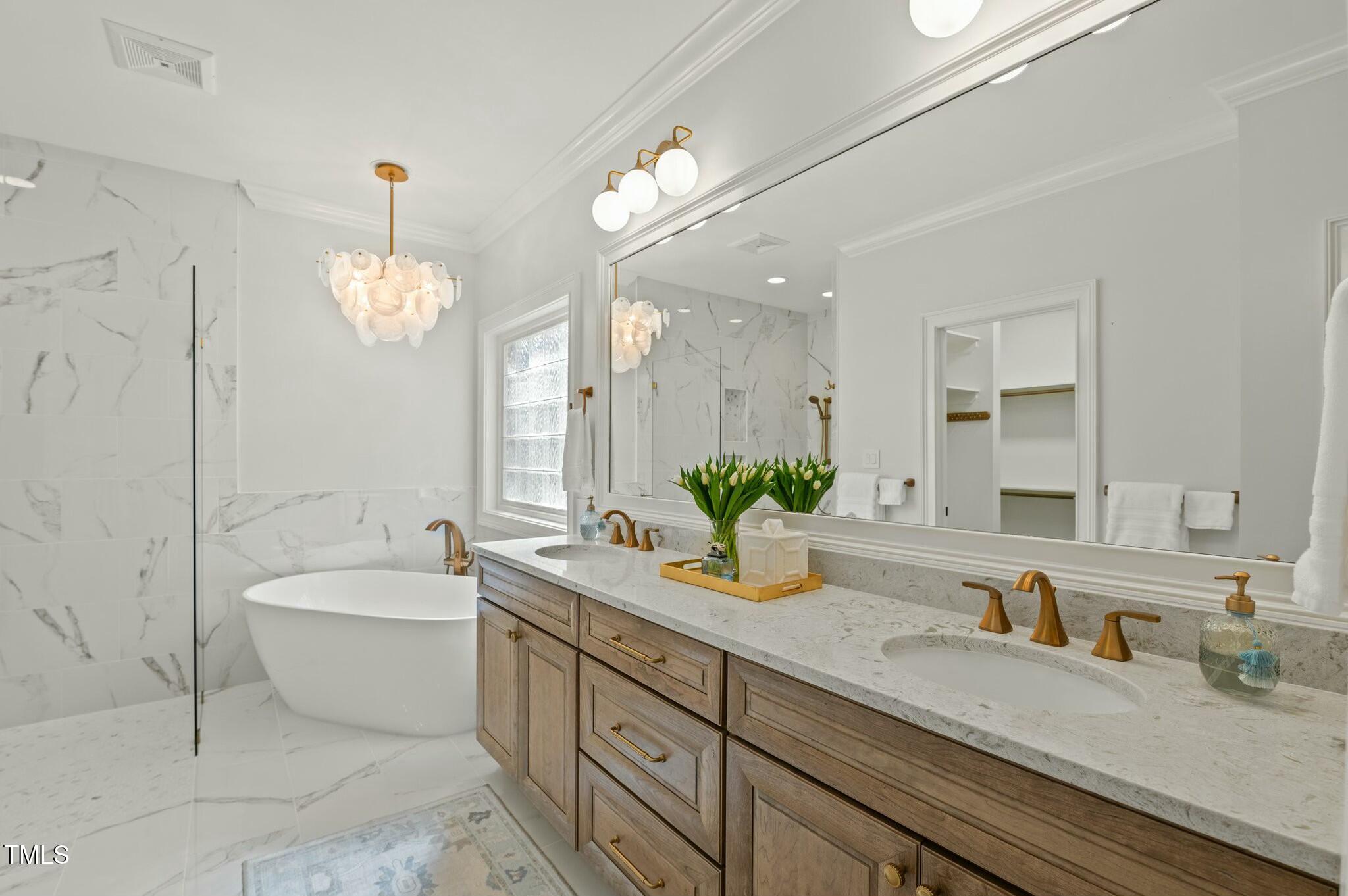 1009 High Trail Court