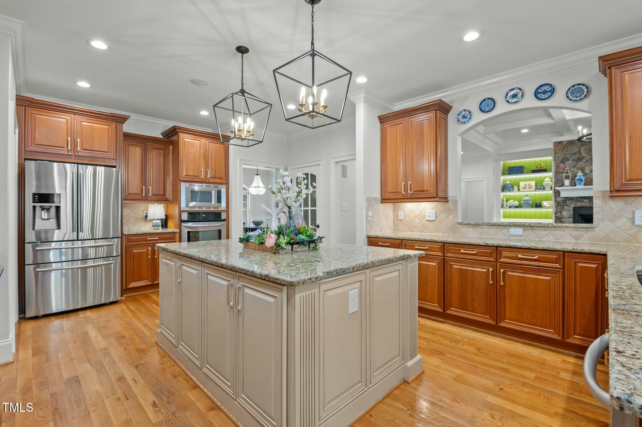 1009 High Trail Court