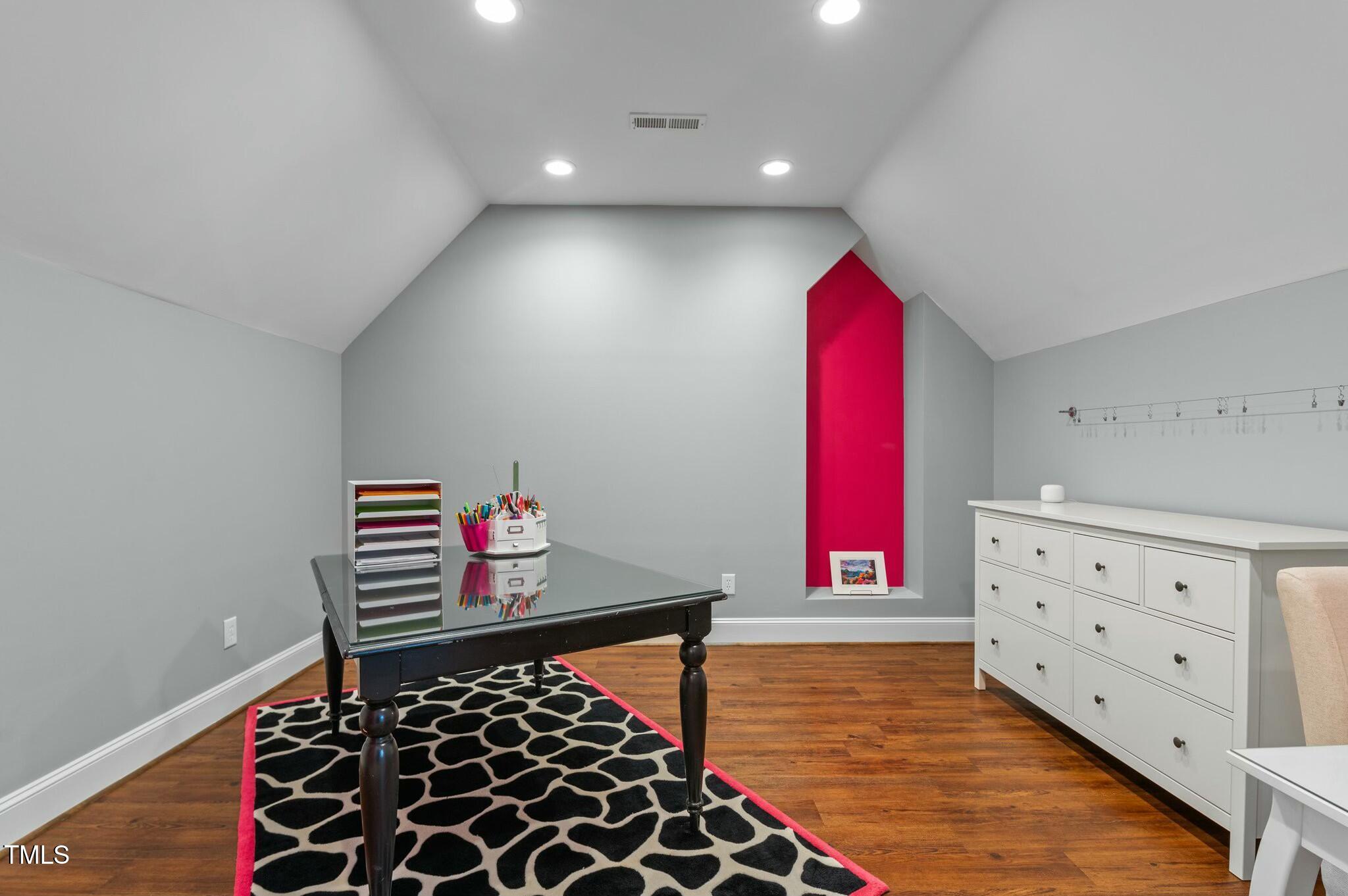 1009 High Trail Court