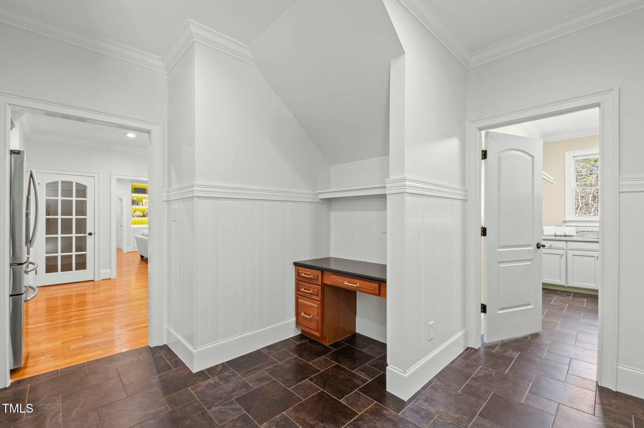 1009 High Trail Court