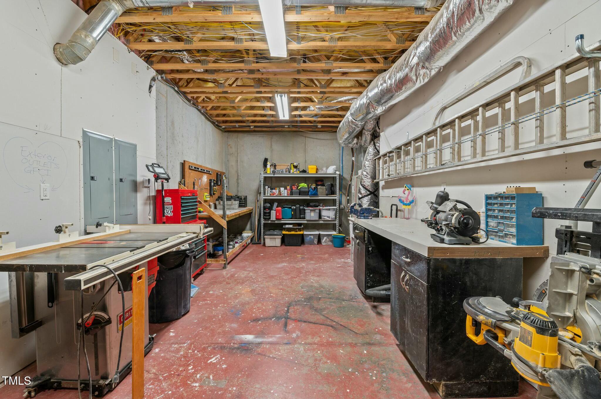 1009 High Trail Court