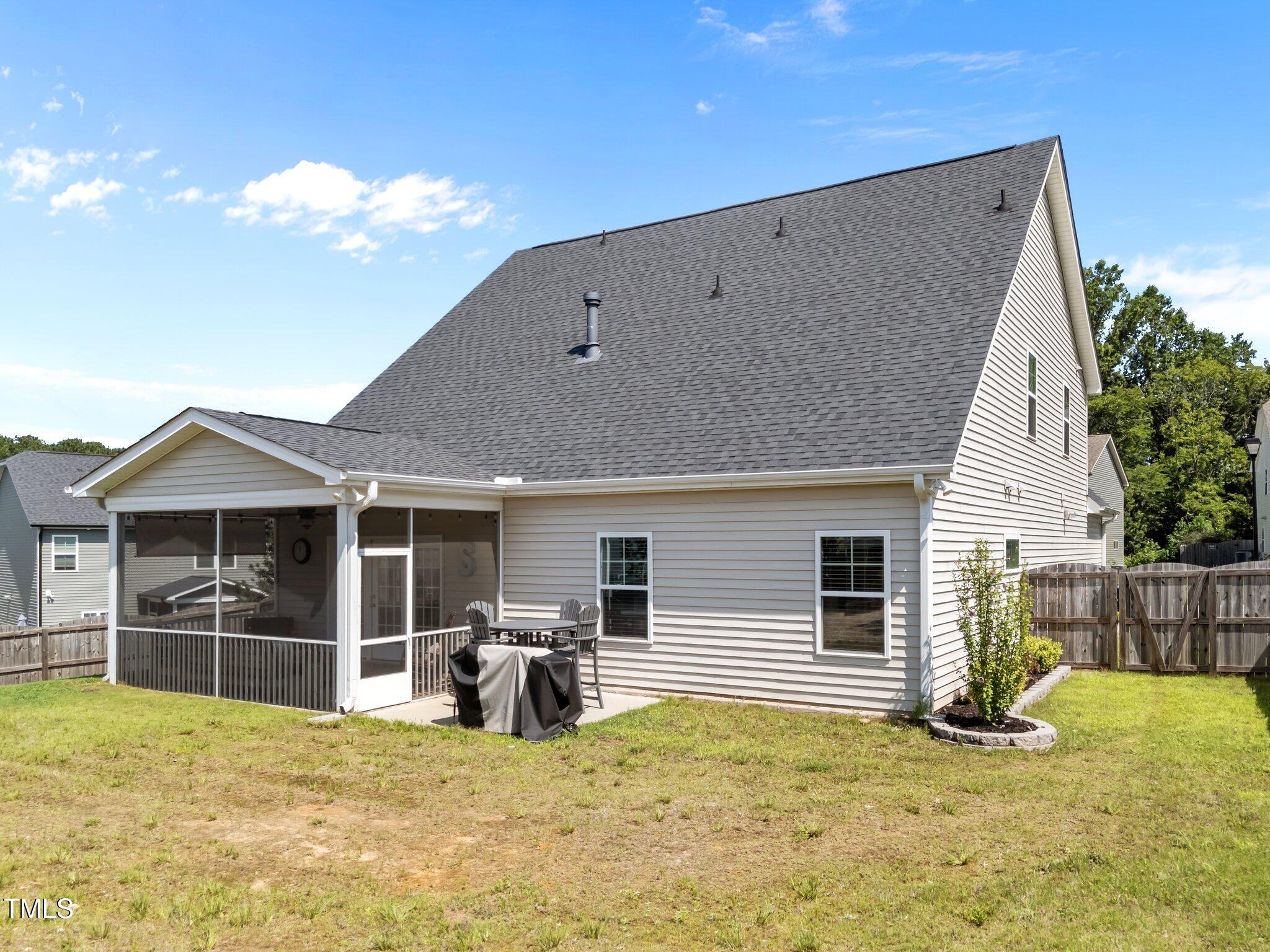 524 Richlands Cliff Drive