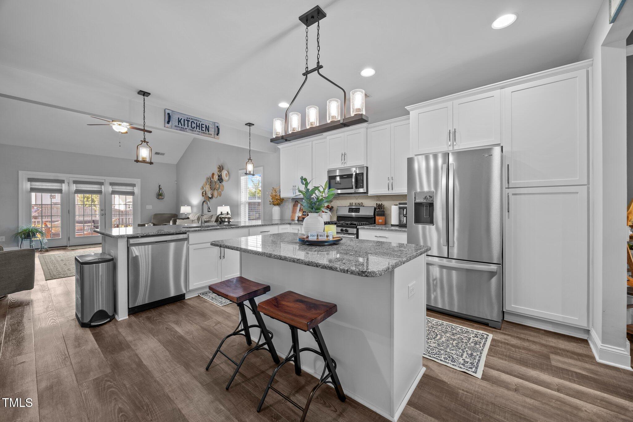 524 Richlands Cliff Drive