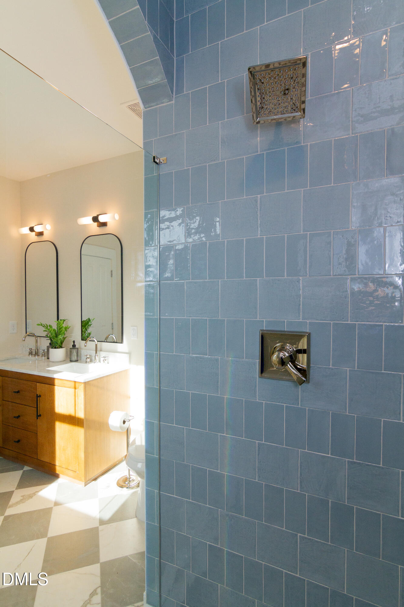 1085 Trentini Avenue