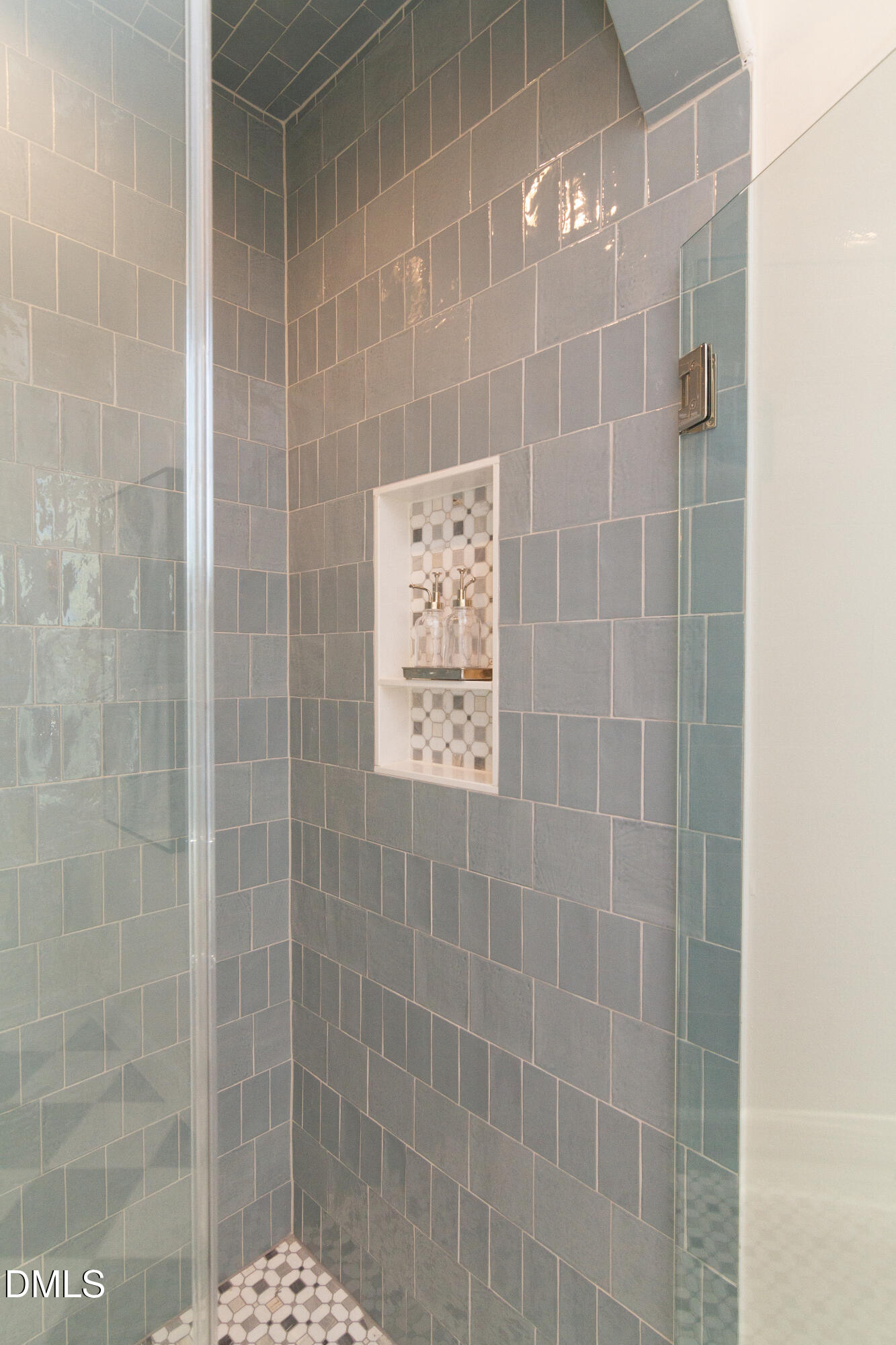 1085 Trentini Avenue