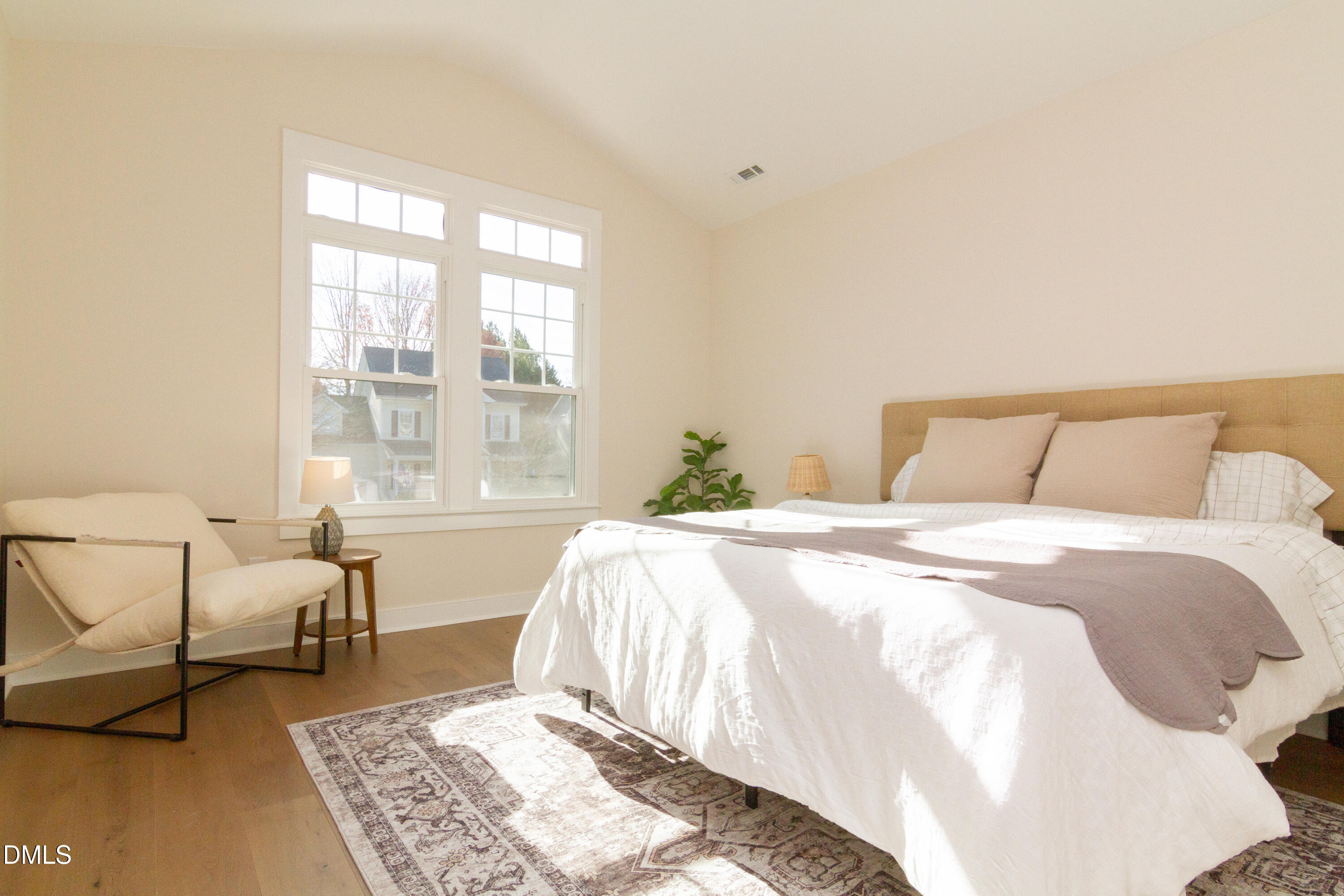 1085 Trentini Avenue