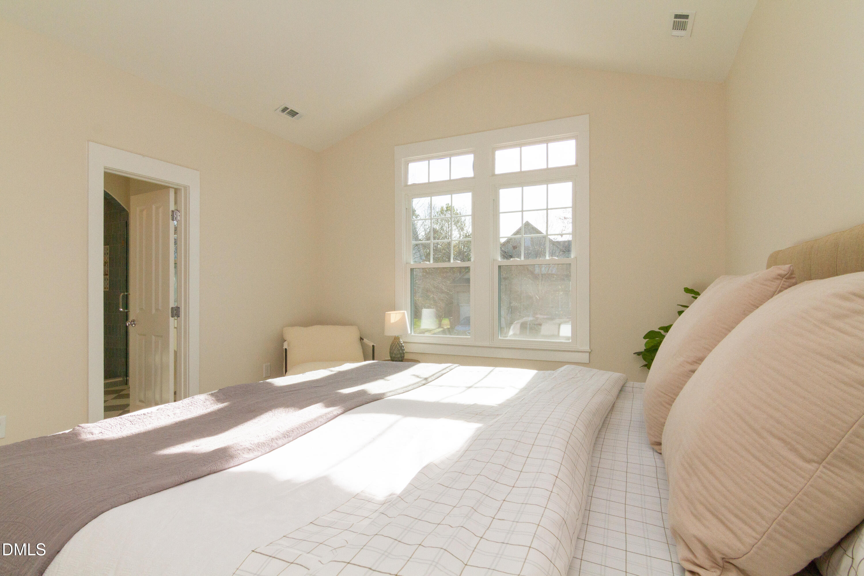 1085 Trentini Avenue