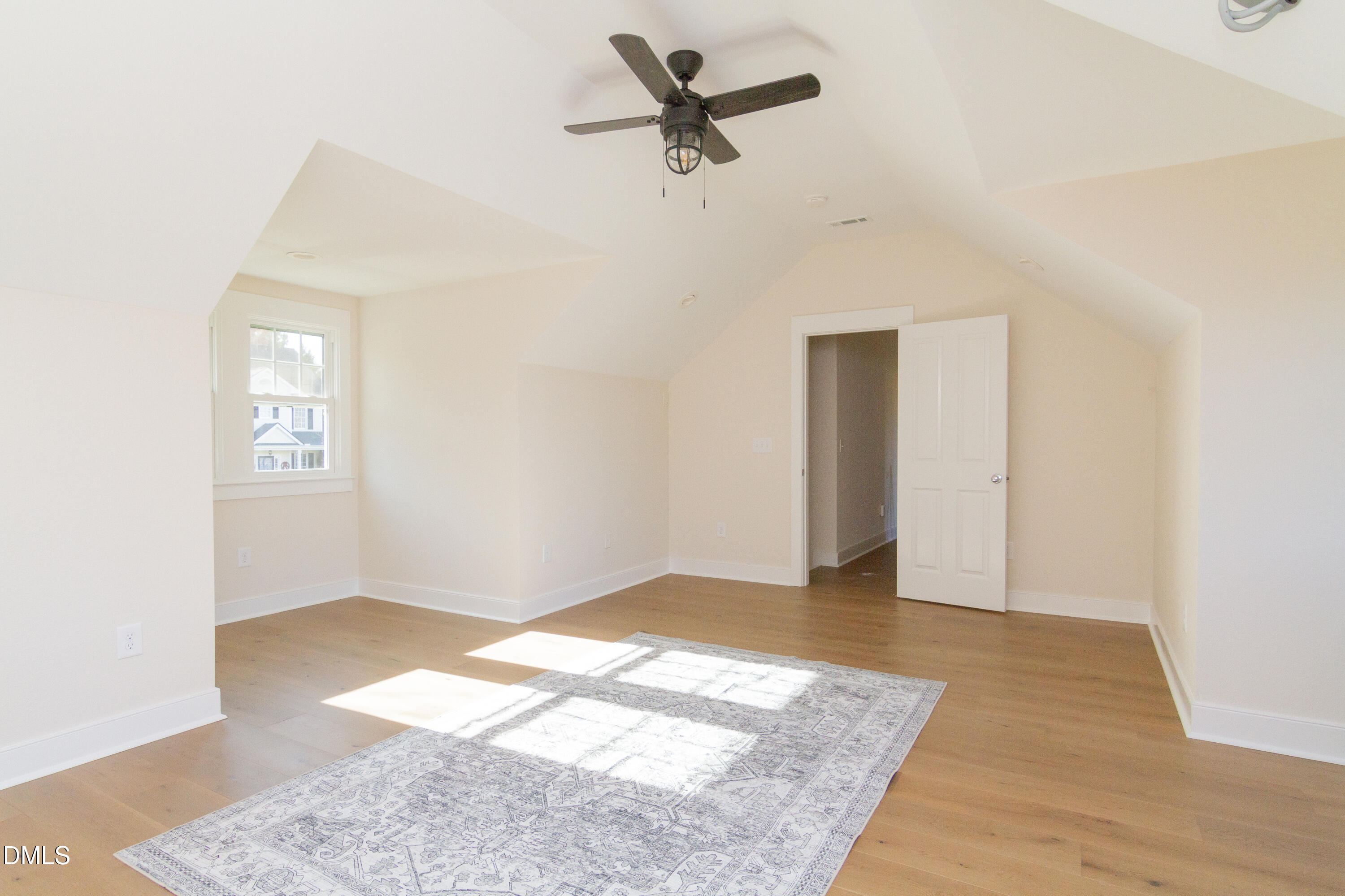 1085 Trentini Avenue