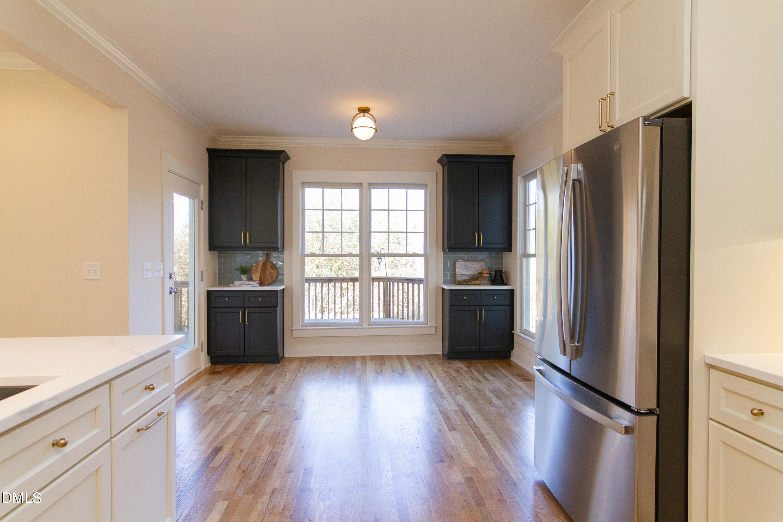 1085 Trentini Avenue