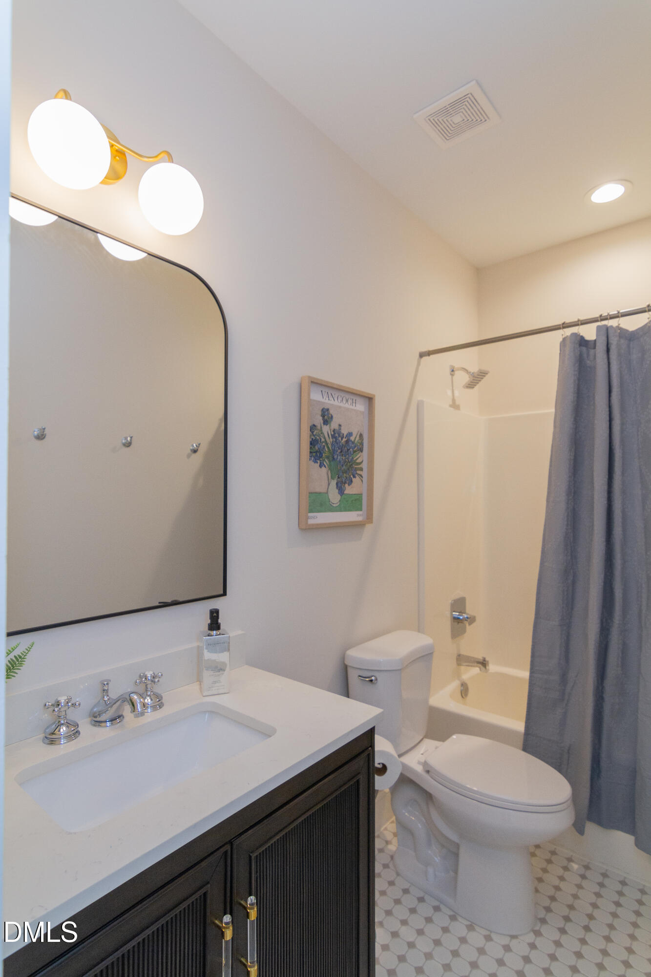 1085 Trentini Avenue