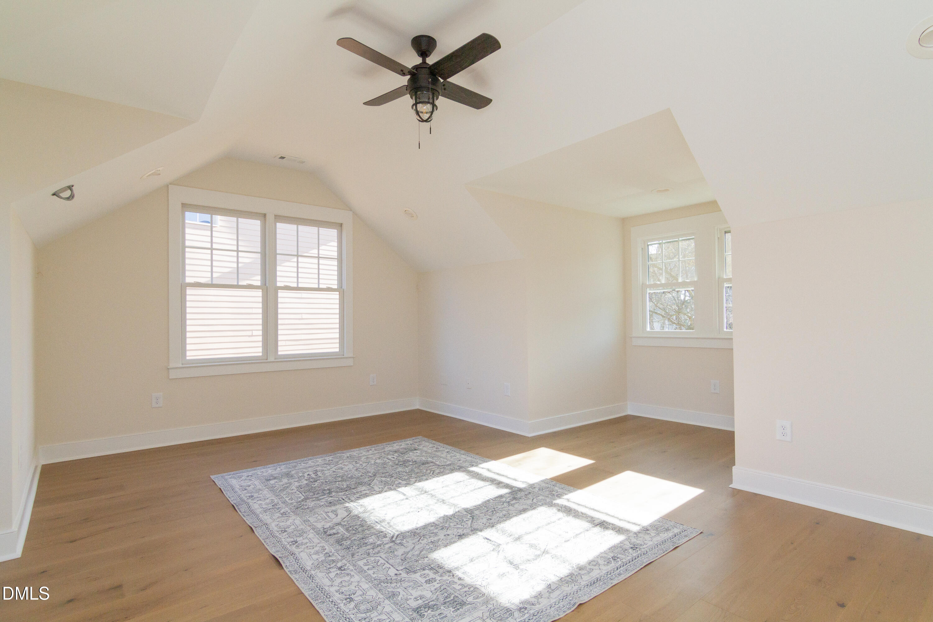 1085 Trentini Avenue