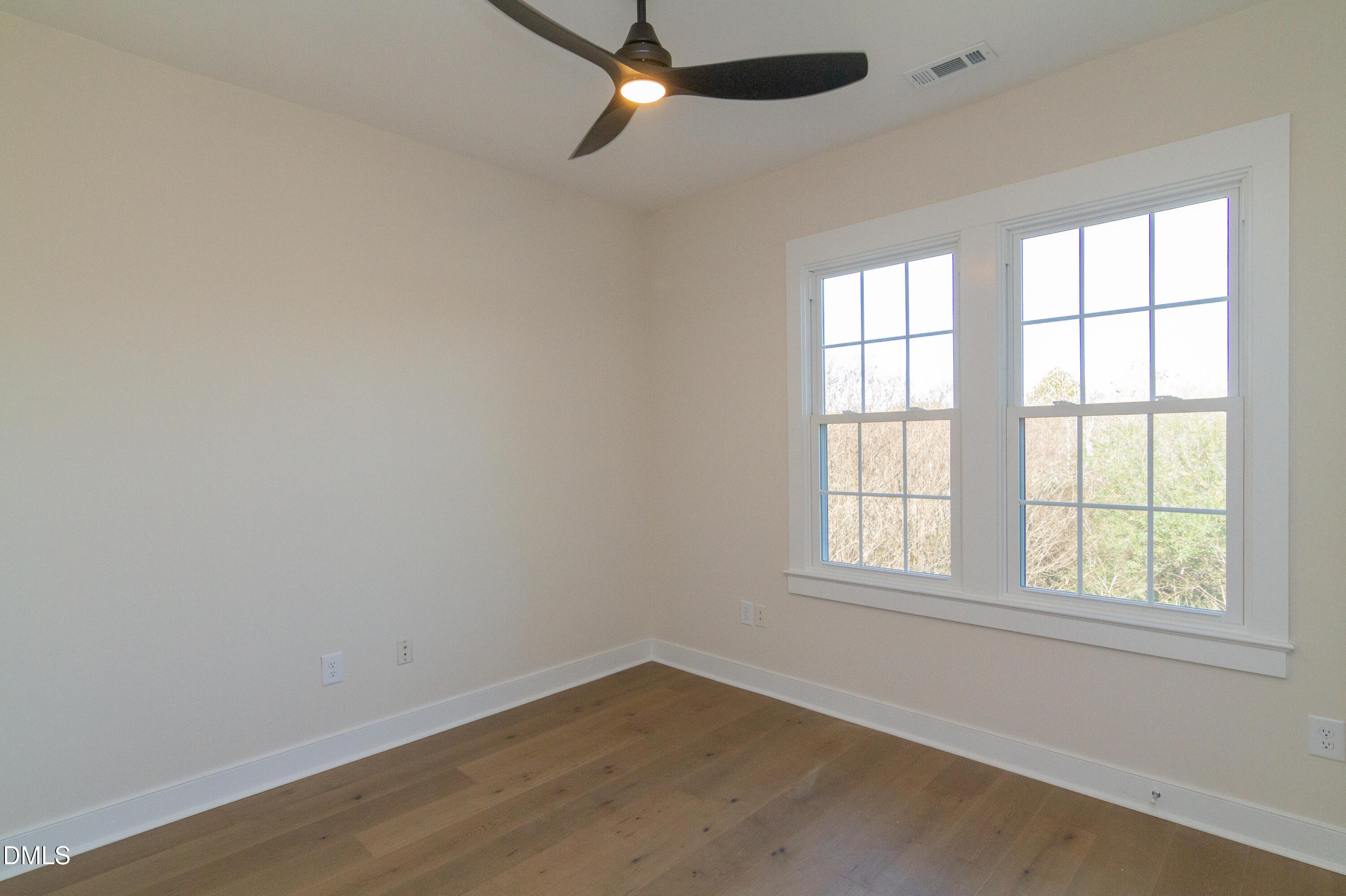 1085 Trentini Avenue