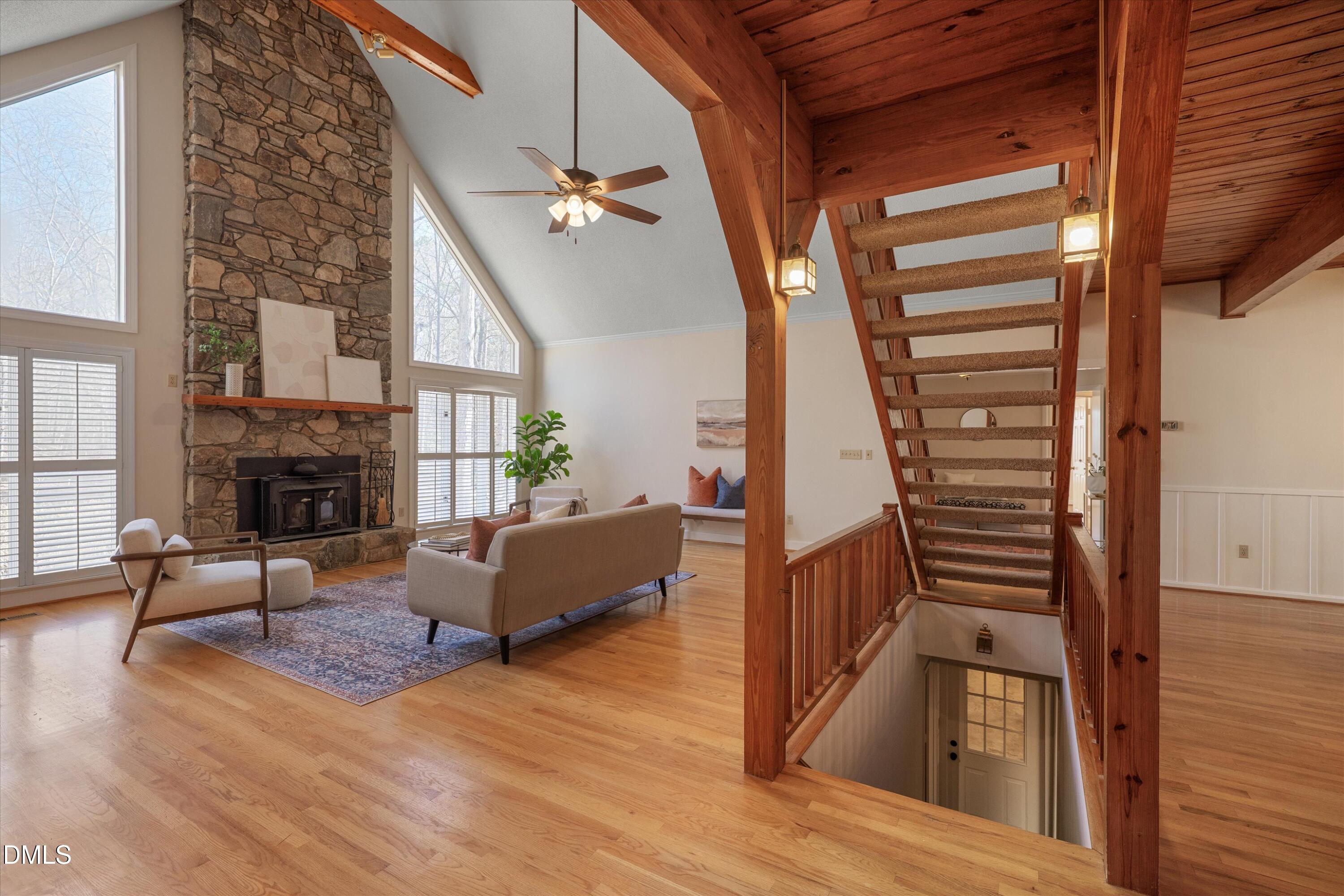 6501 Deerview Trail