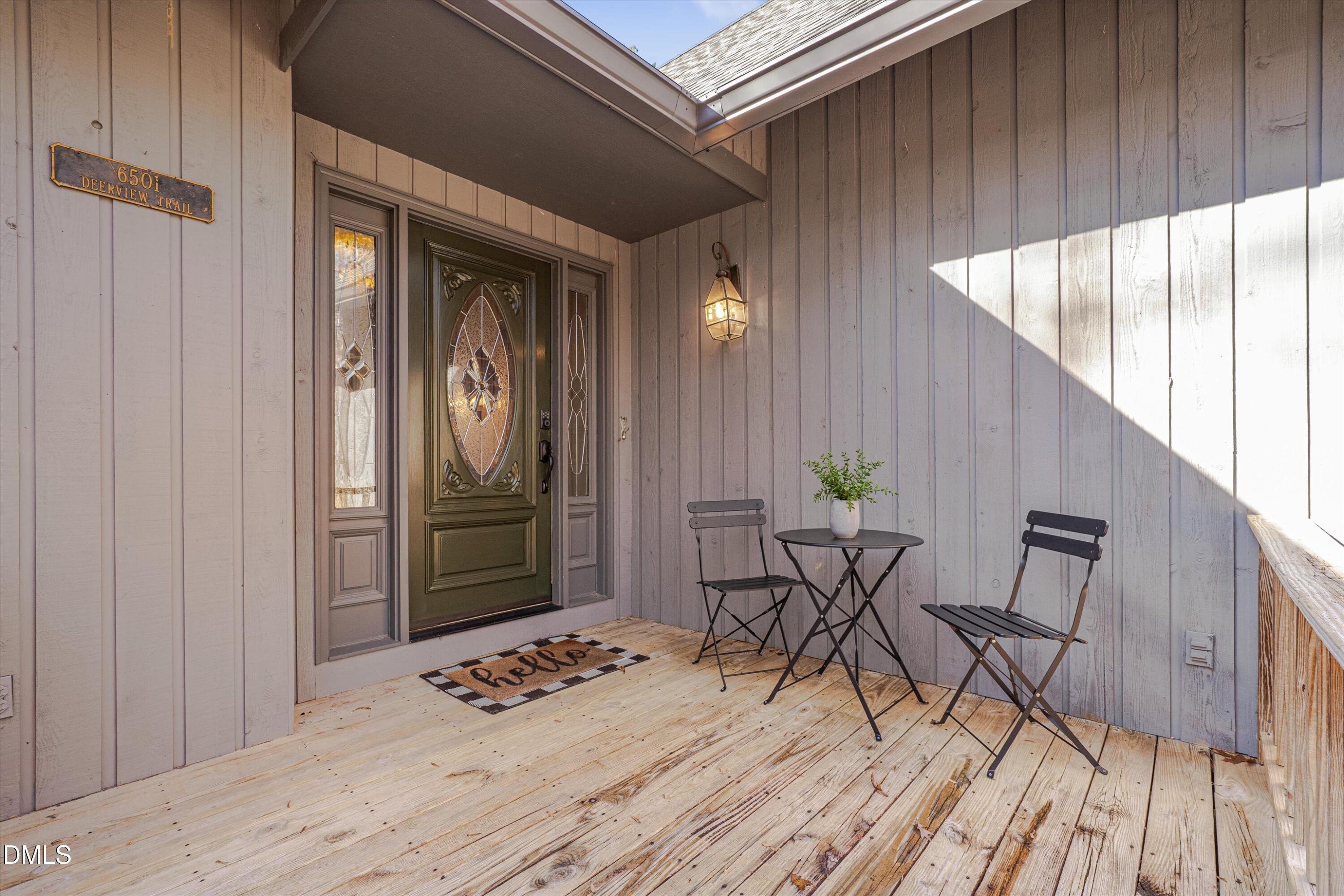 6501 Deerview Trail