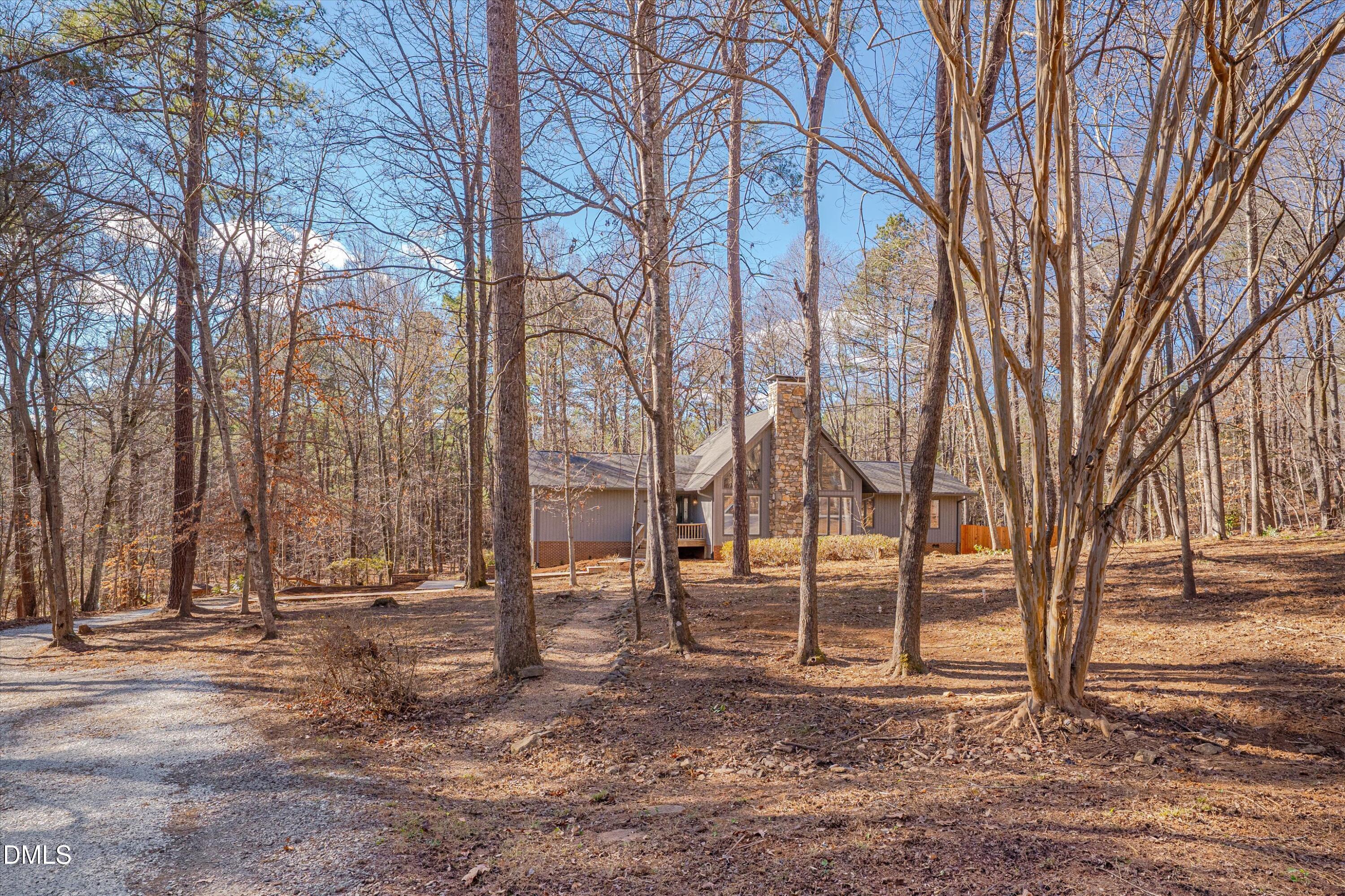 6501 Deerview Trail