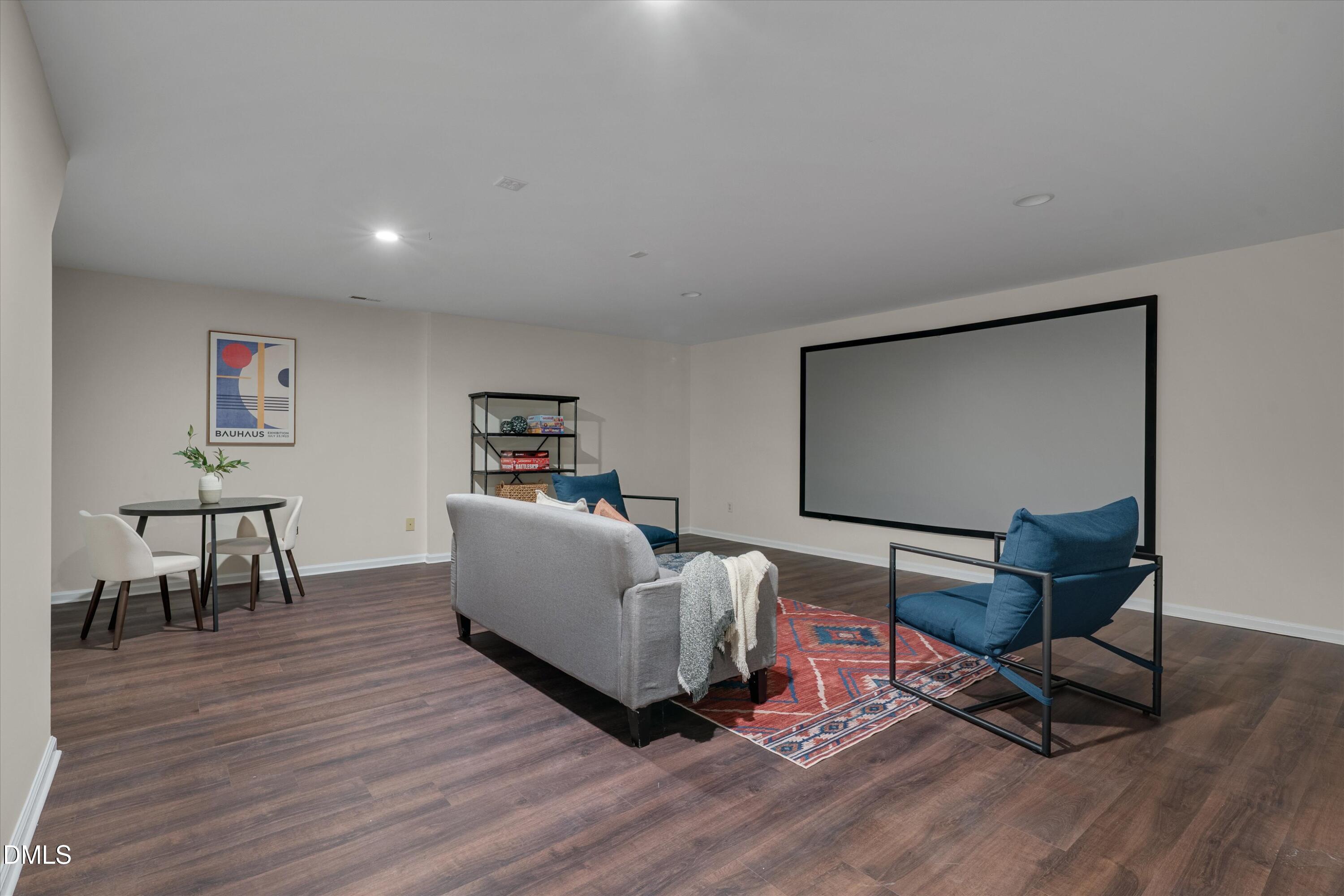 6501 Deerview Trail