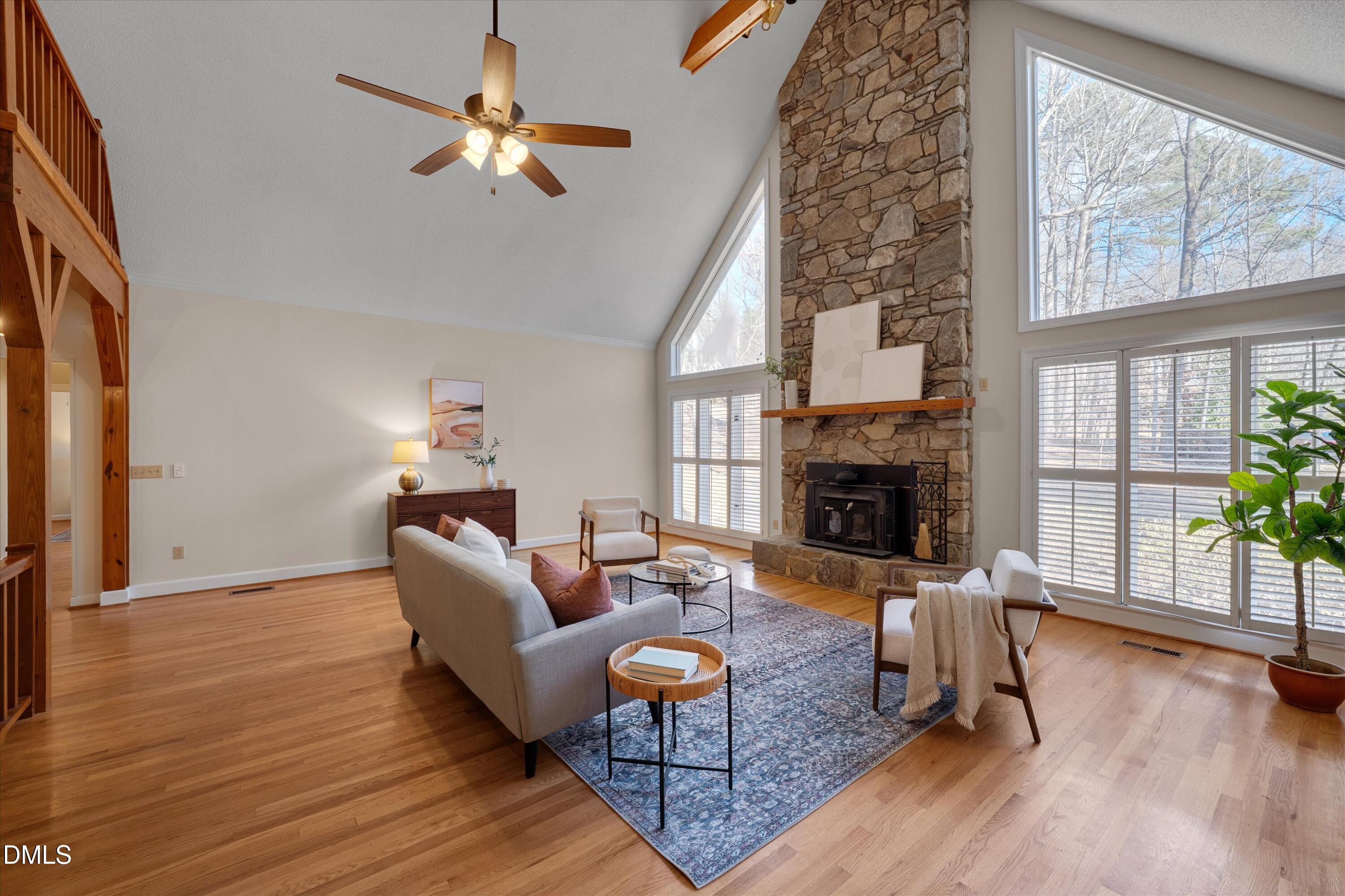 6501 Deerview Trail
