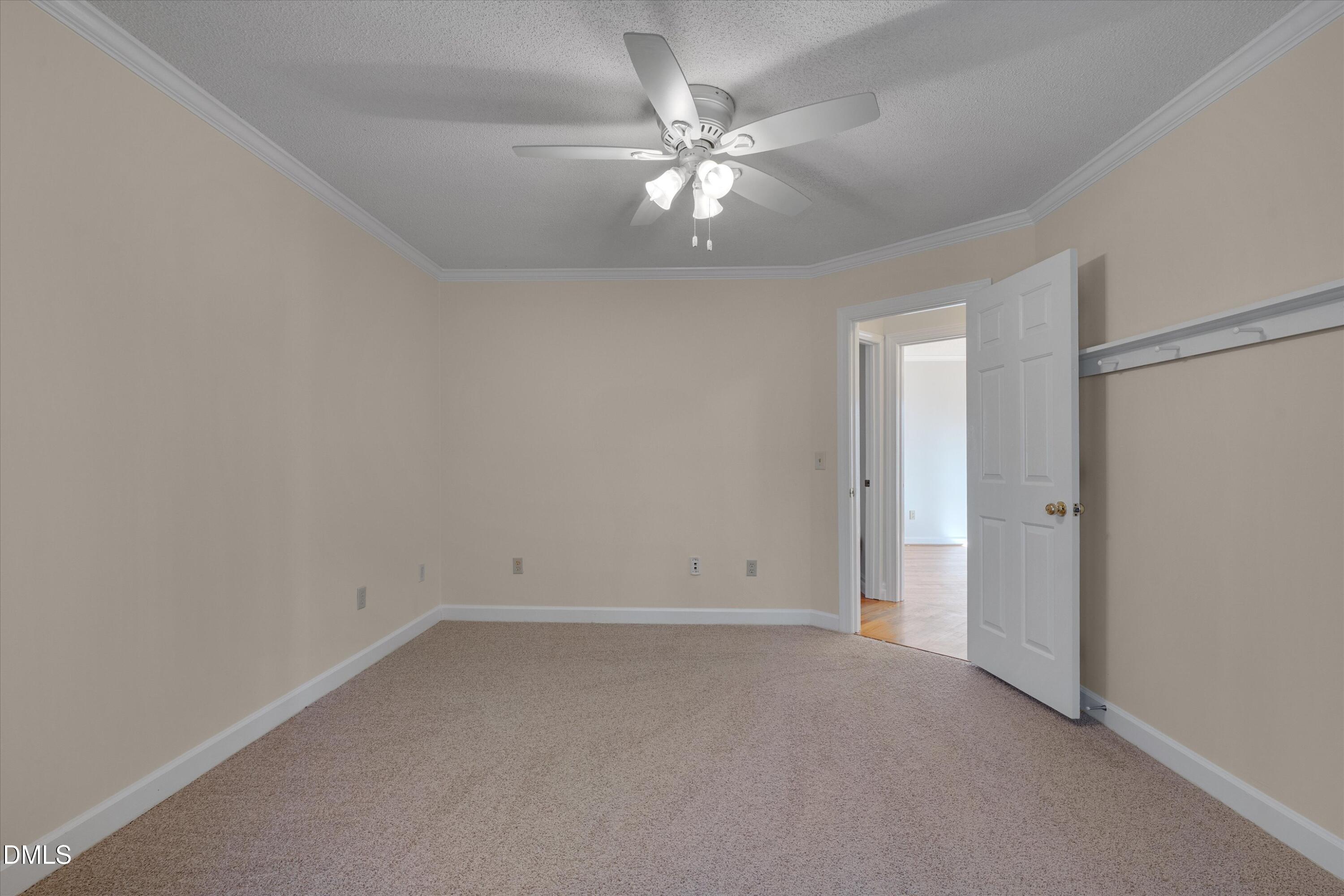 6501 Deerview Trail