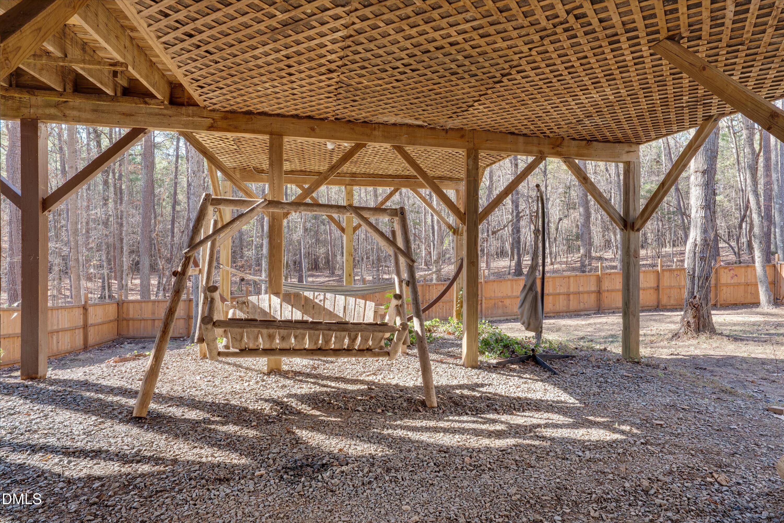 6501 Deerview Trail