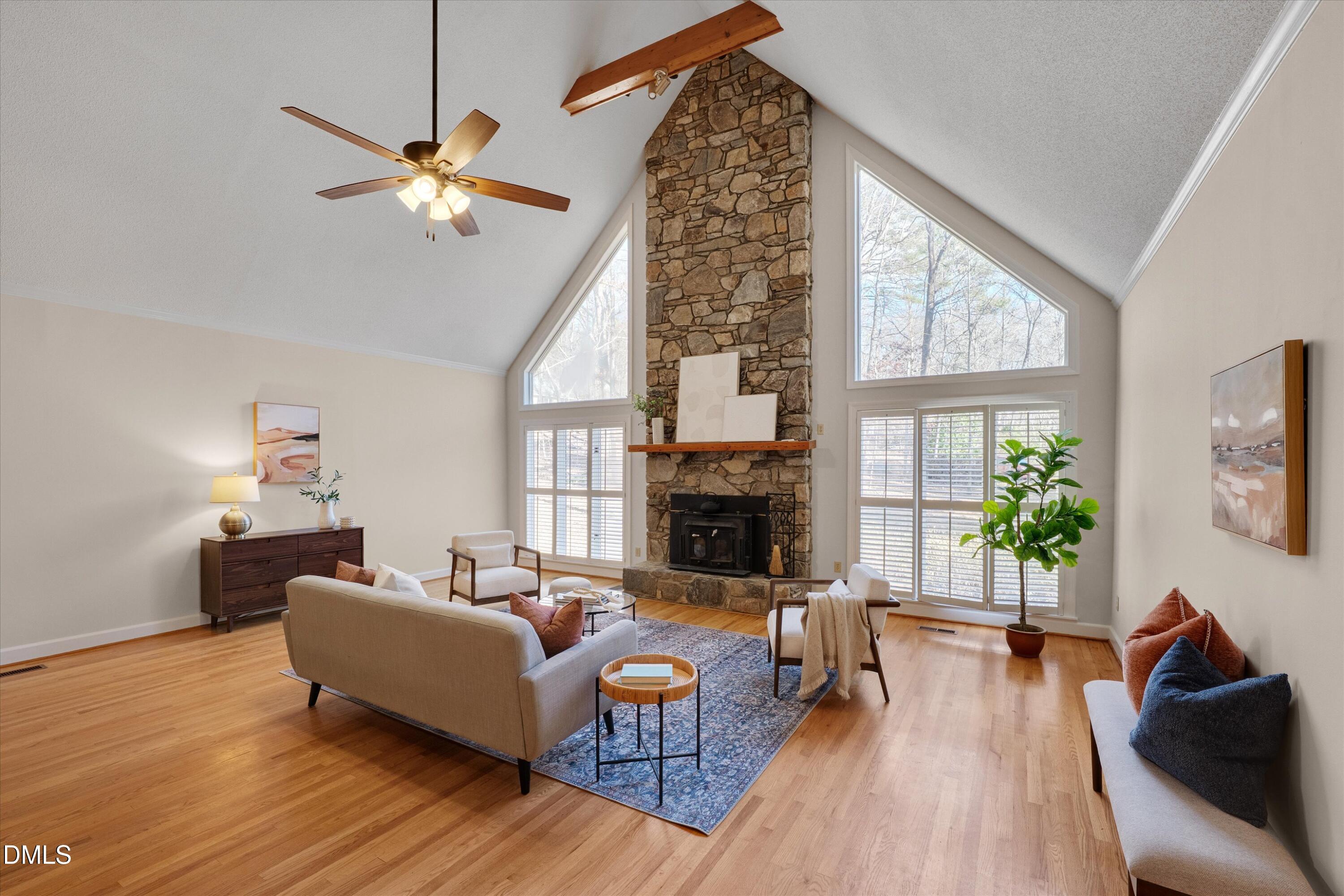 6501 Deerview Trail