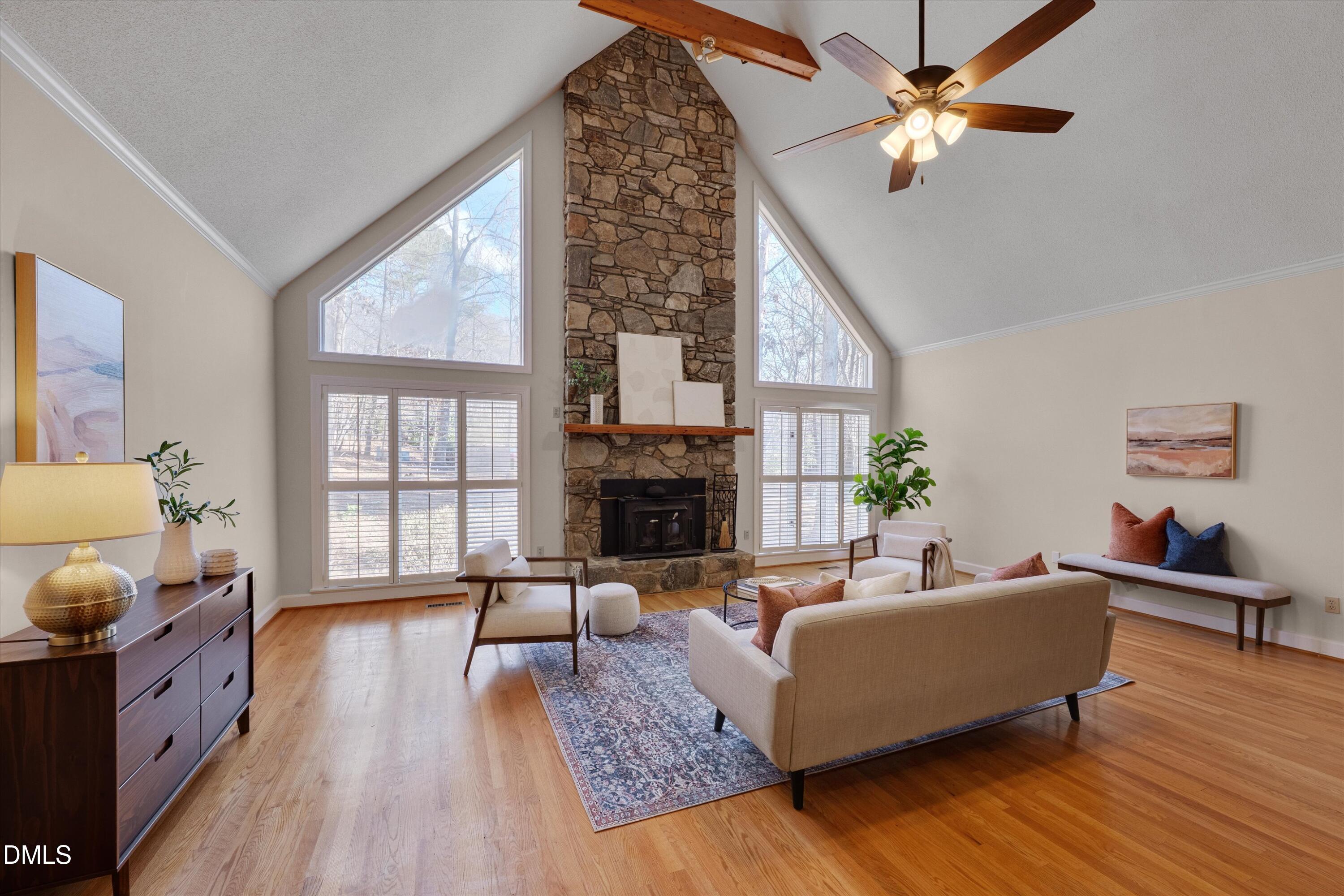 6501 Deerview Trail