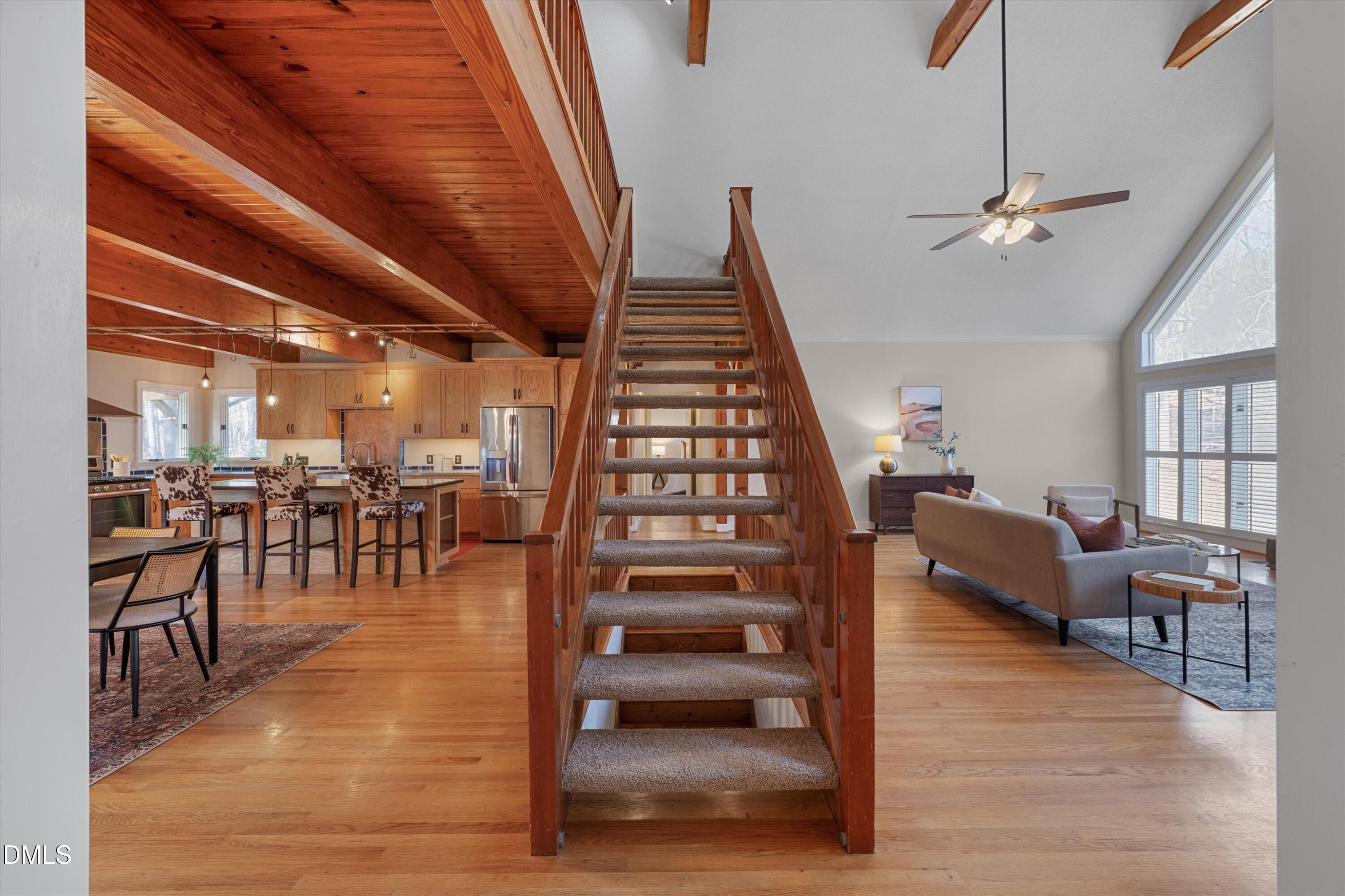 6501 Deerview Trail