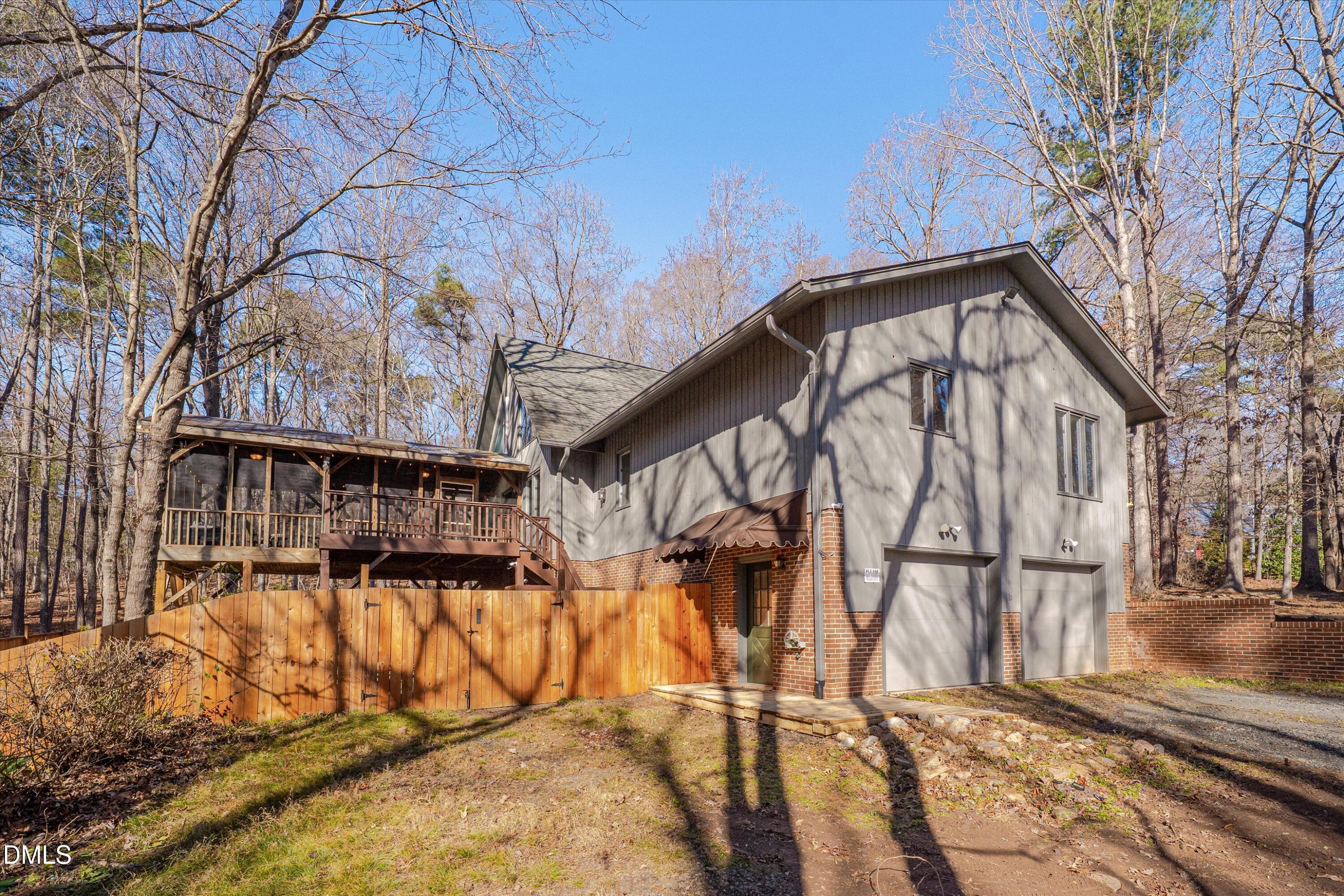 6501 Deerview Trail
