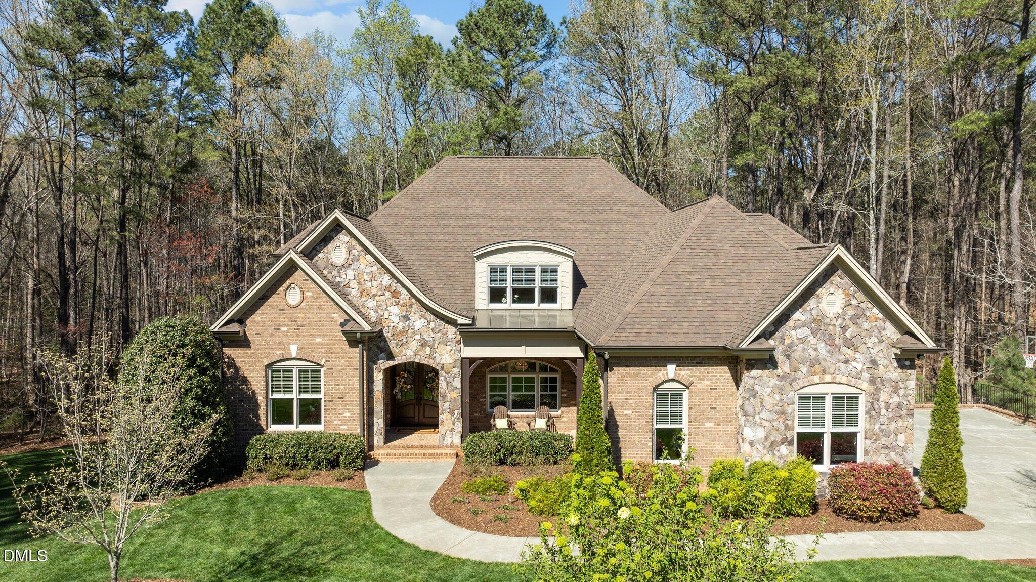 1009 High Trail Court