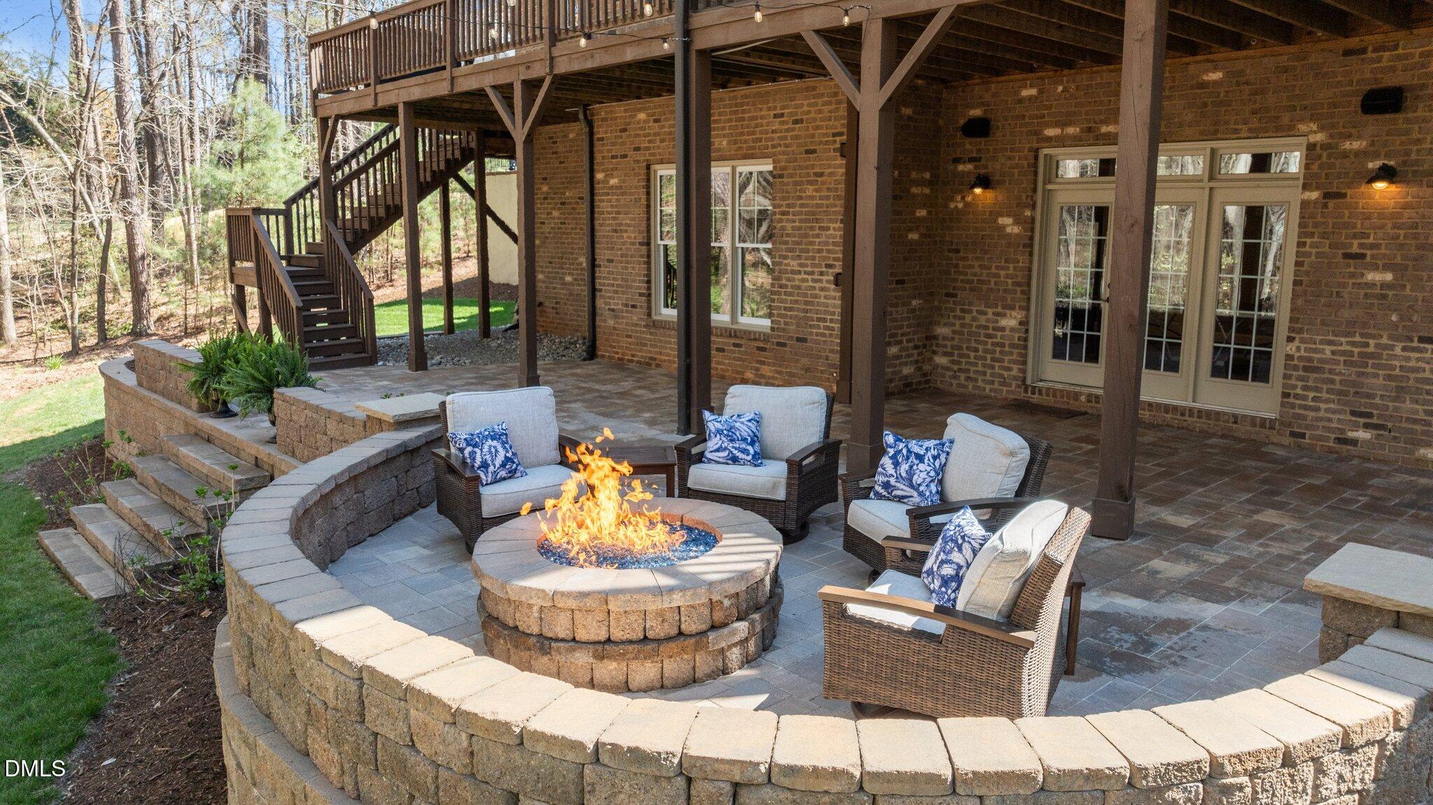 1009 High Trail Court