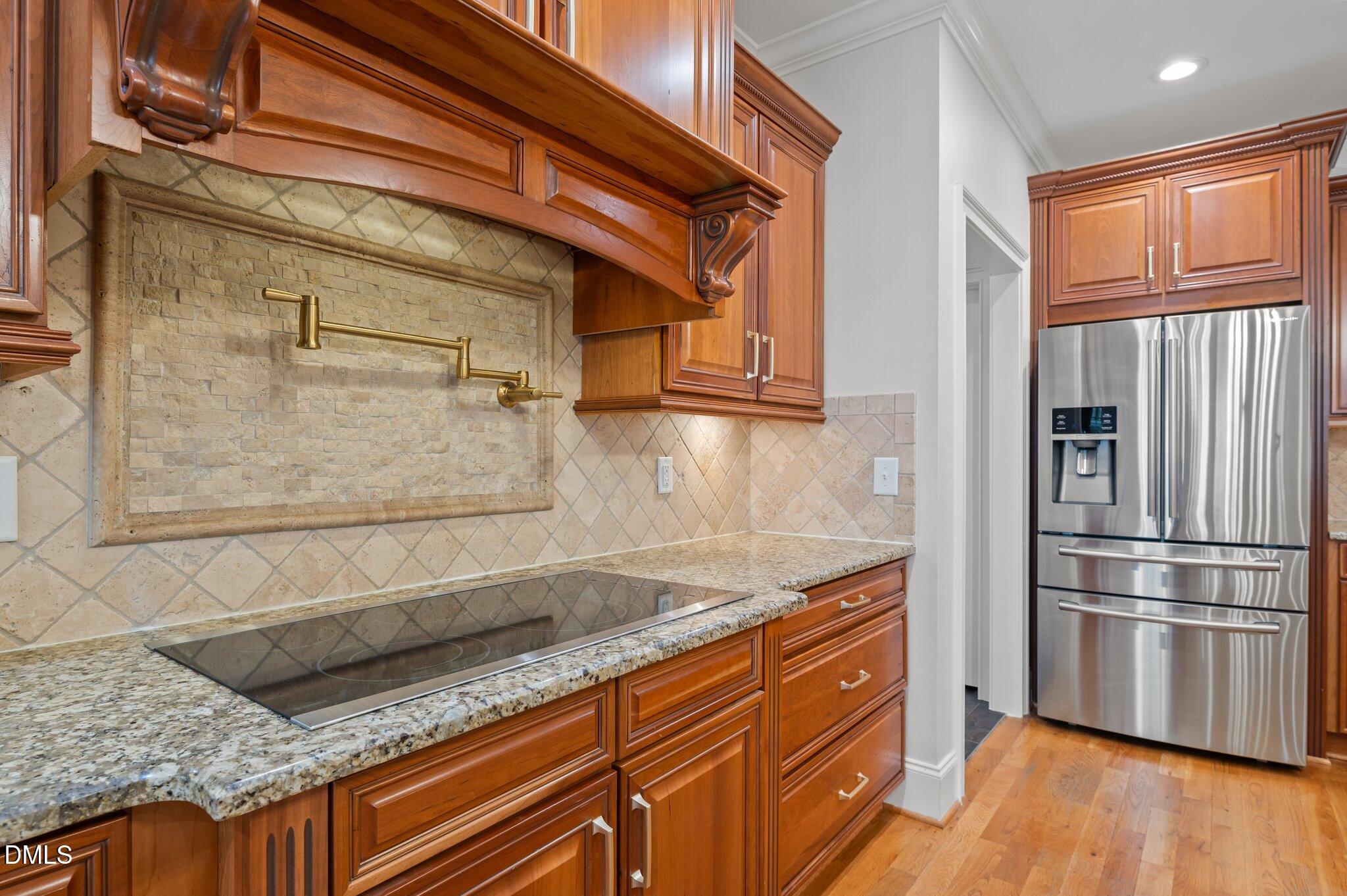 1009 High Trail Court