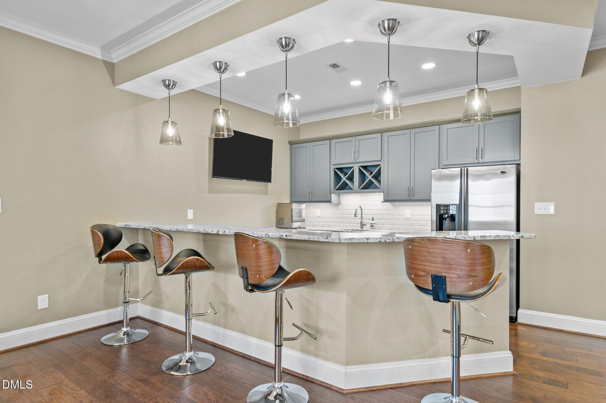 1009 High Trail Court