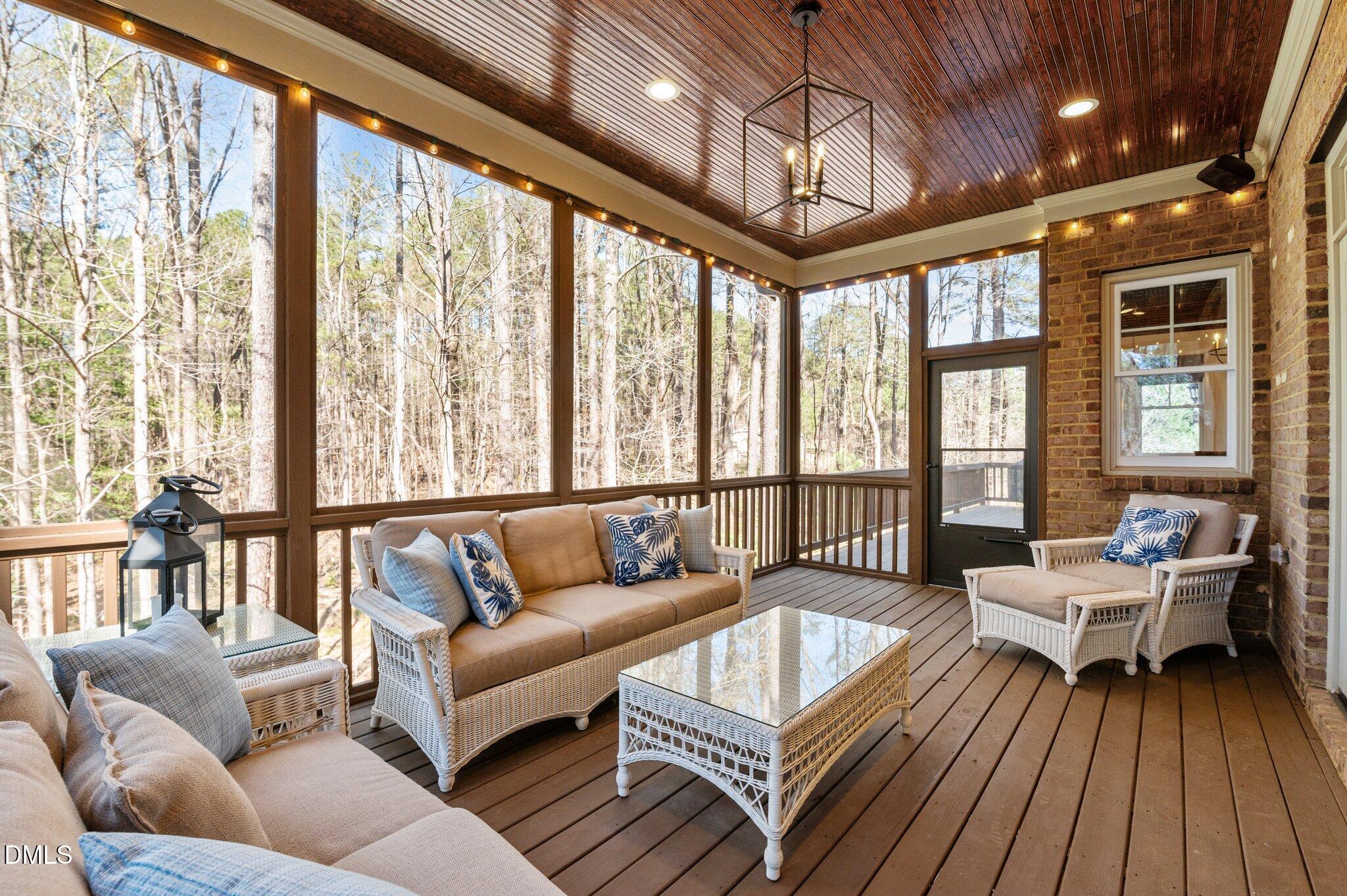 1009 High Trail Court