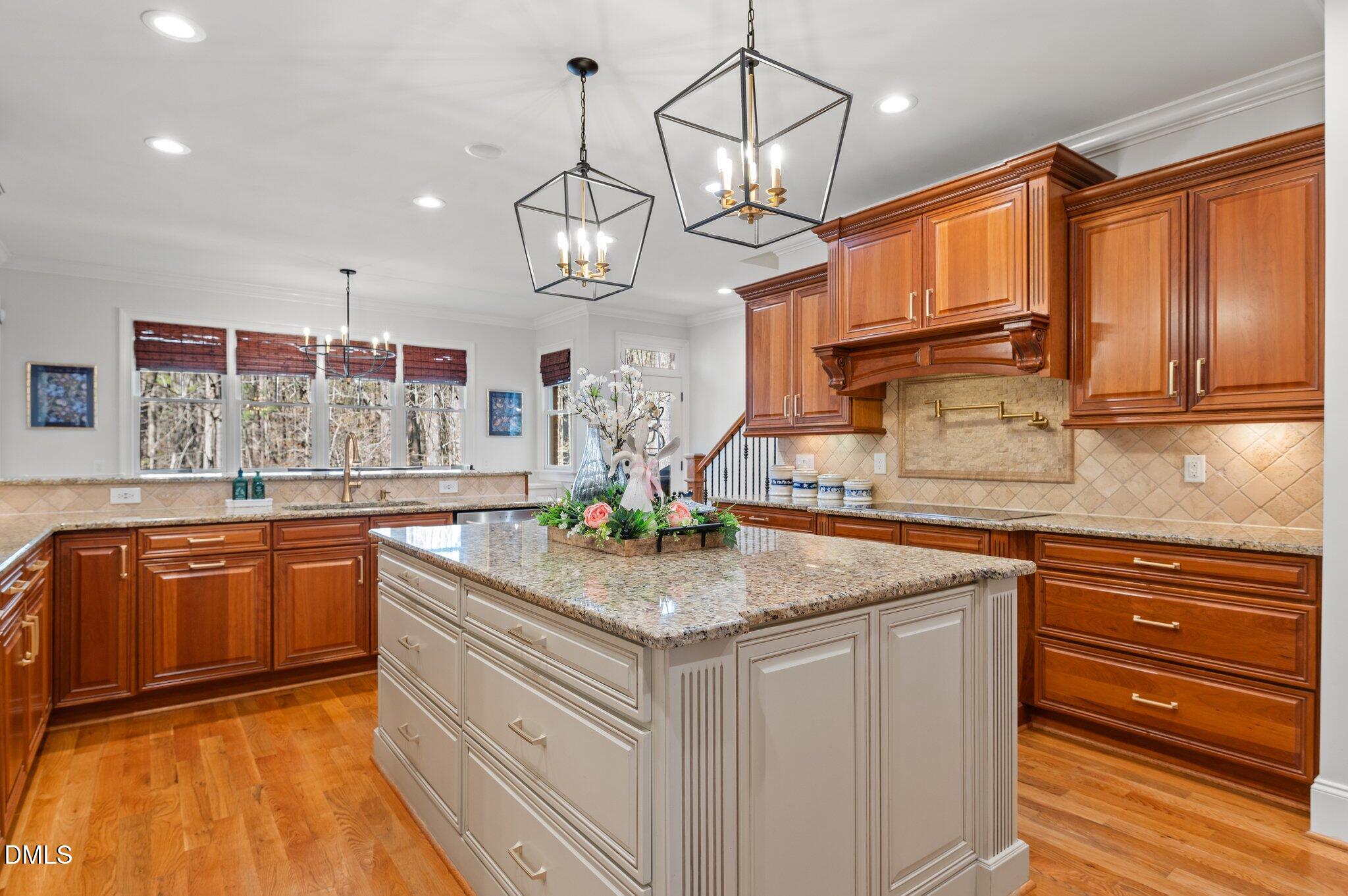 1009 High Trail Court